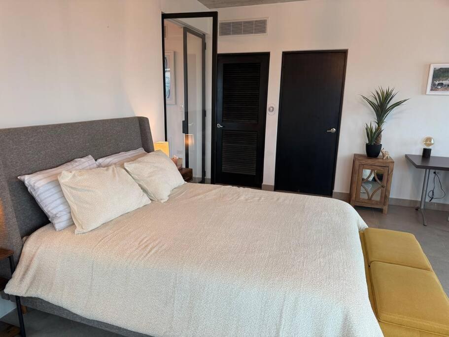 Apartment Cozy Modern Loft With Ocean View Near Old San Juan