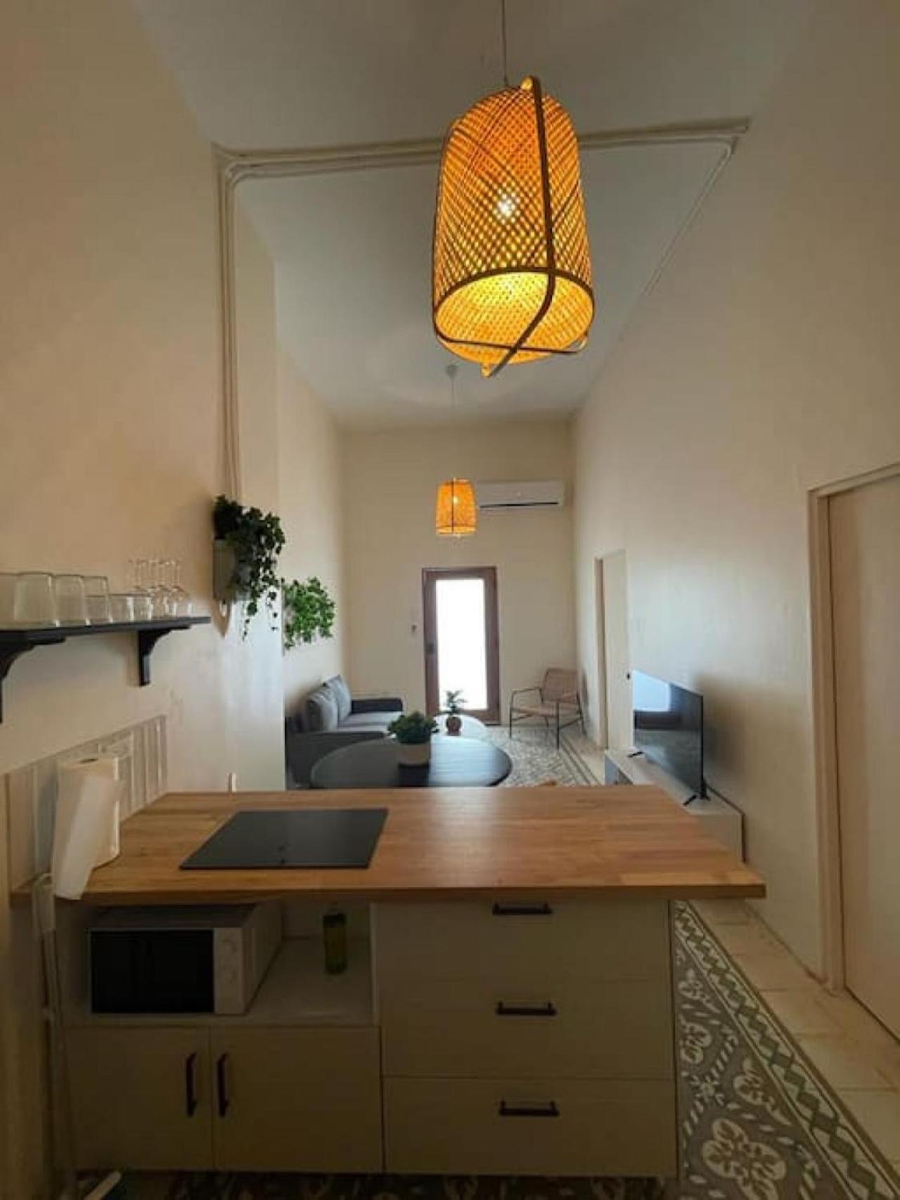 Chic And Classic In Santurce 5 *
