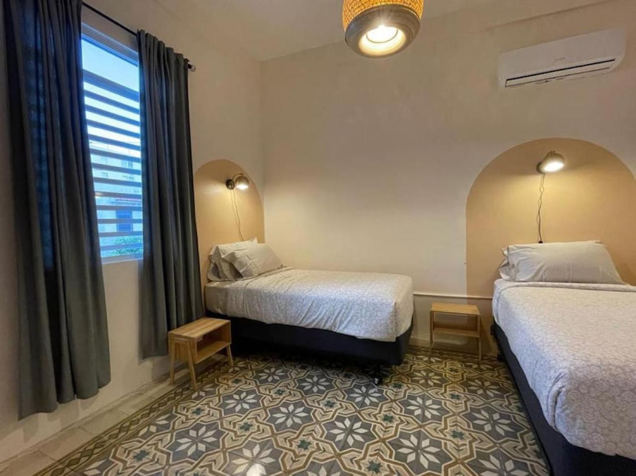 Chic And Classic In Santurce 5 *
