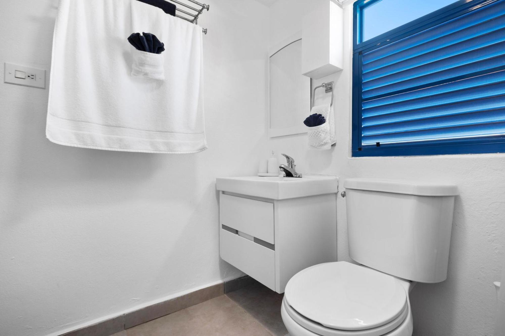 Apartment City-view Balcony One-bedroom Ph 4 Guests Mm6