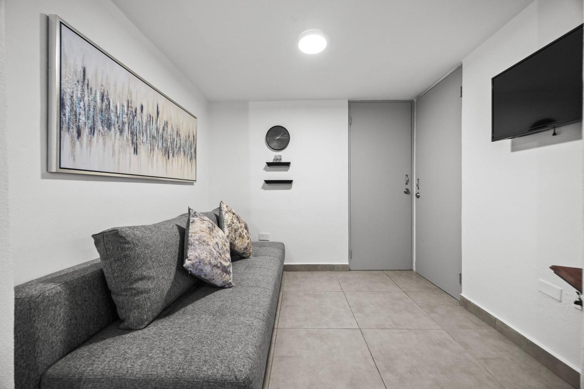 City-view Balcony One-bedroom Ph 4 Guests Mm6 Apartment San Juan