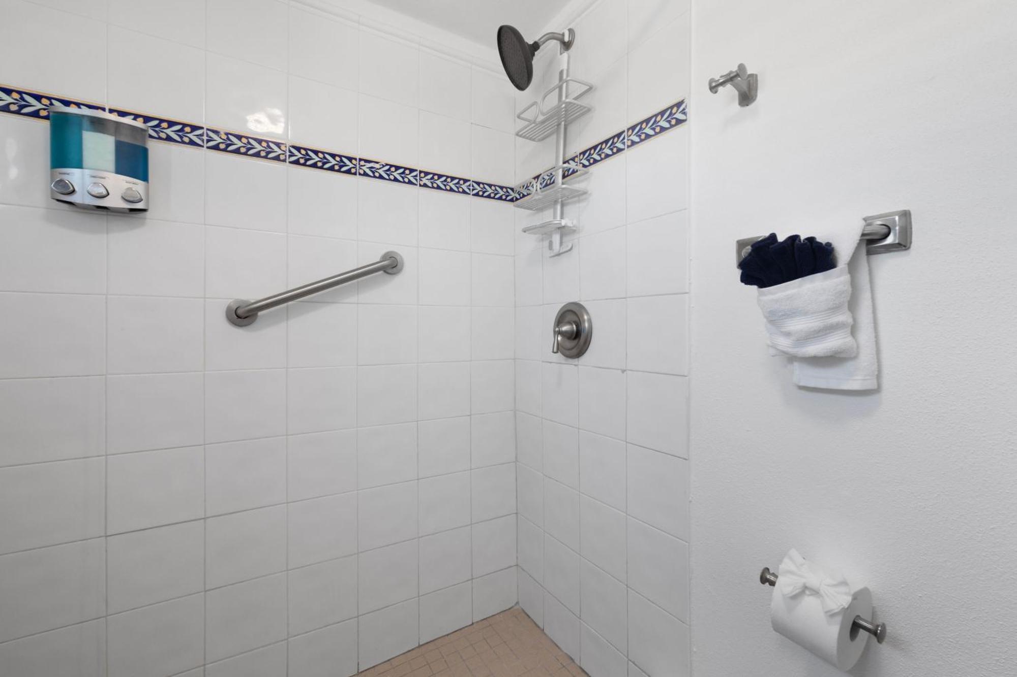 City-view Balcony One-bedroom Ph 4 Guests Mm6 San Juan