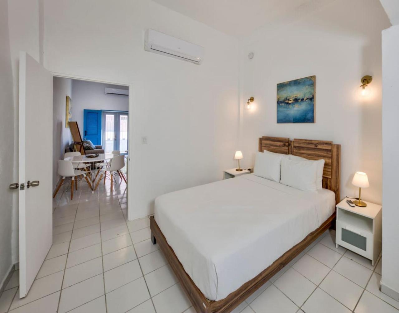 Colonial Charm 1bedroom Gem In Old Cp1 San Juan