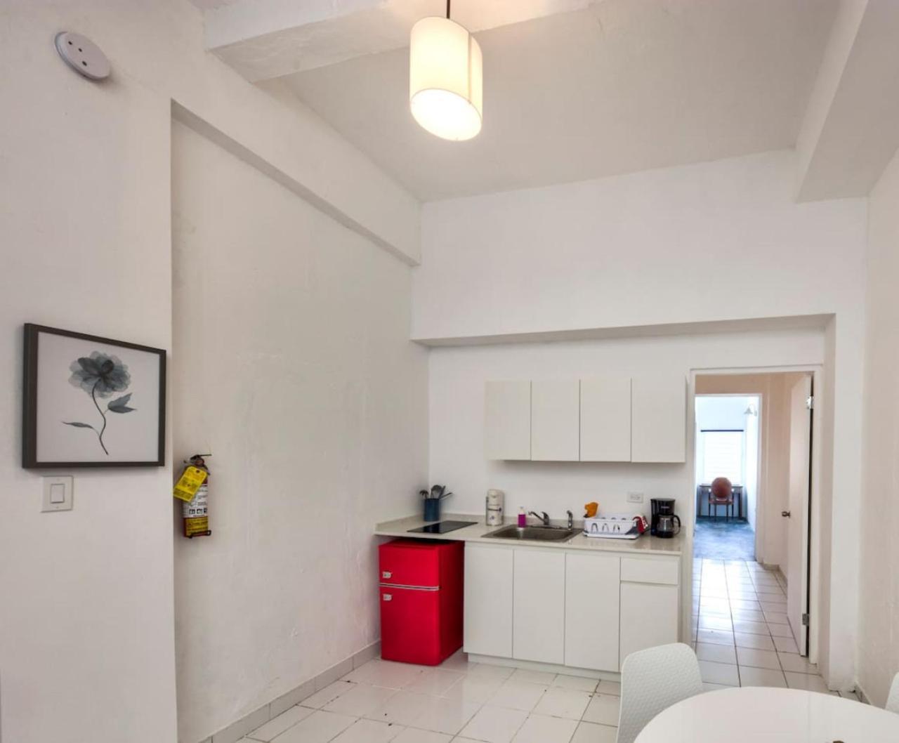 Colonial Charm 1bedroom Gem In Old Cp1 Apartment