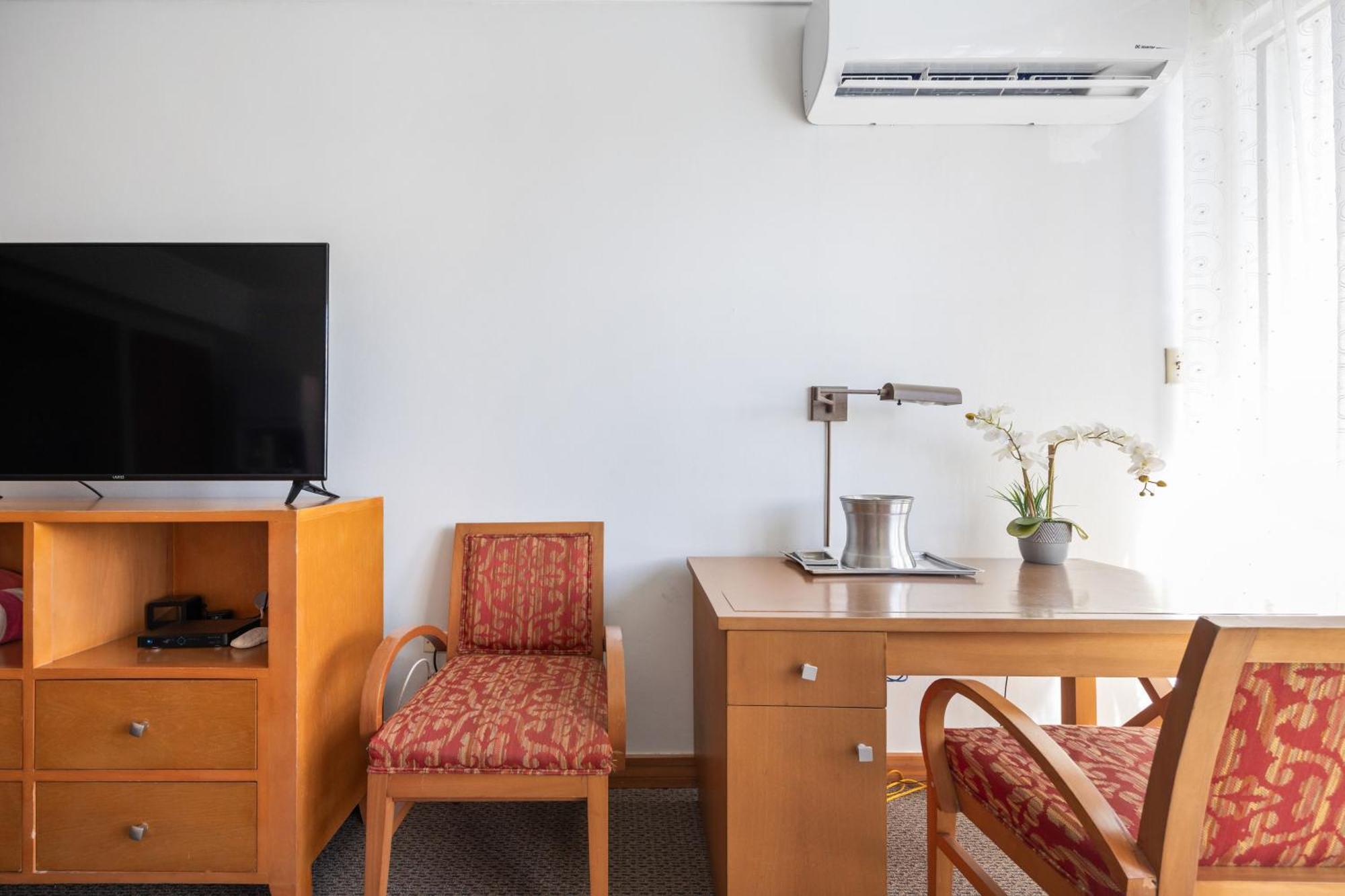 Apartment Balcony With Views Pool In Condado