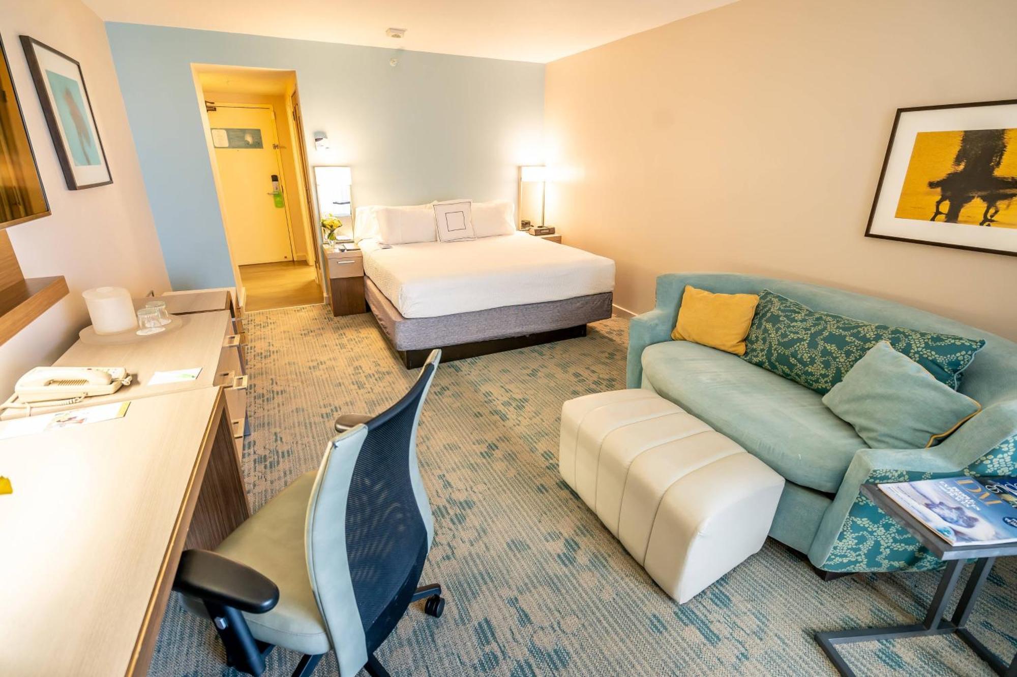 Resort Courtyard By Marriott Isla 4*