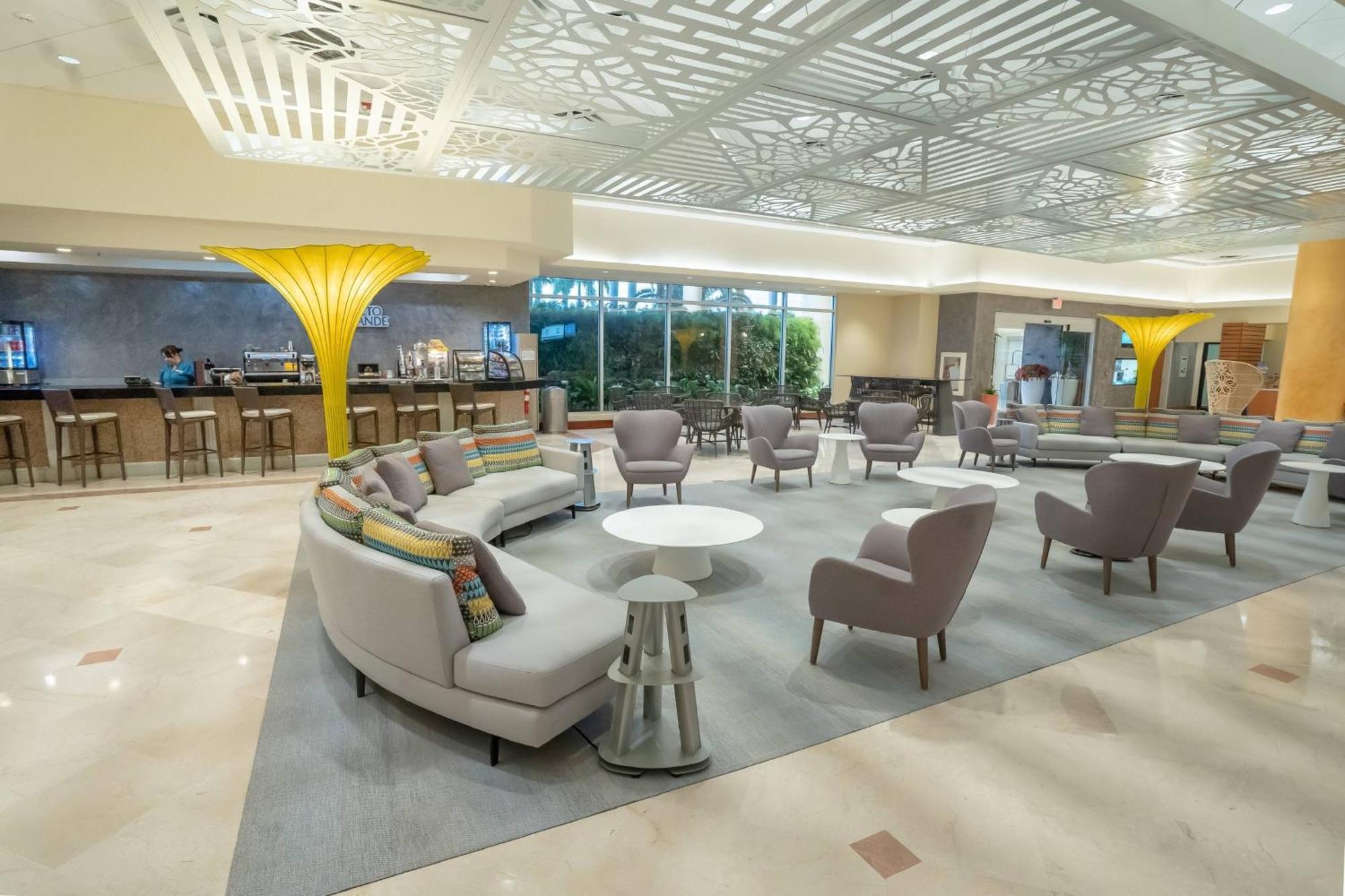 Resort Courtyard By Marriott Isla 4*