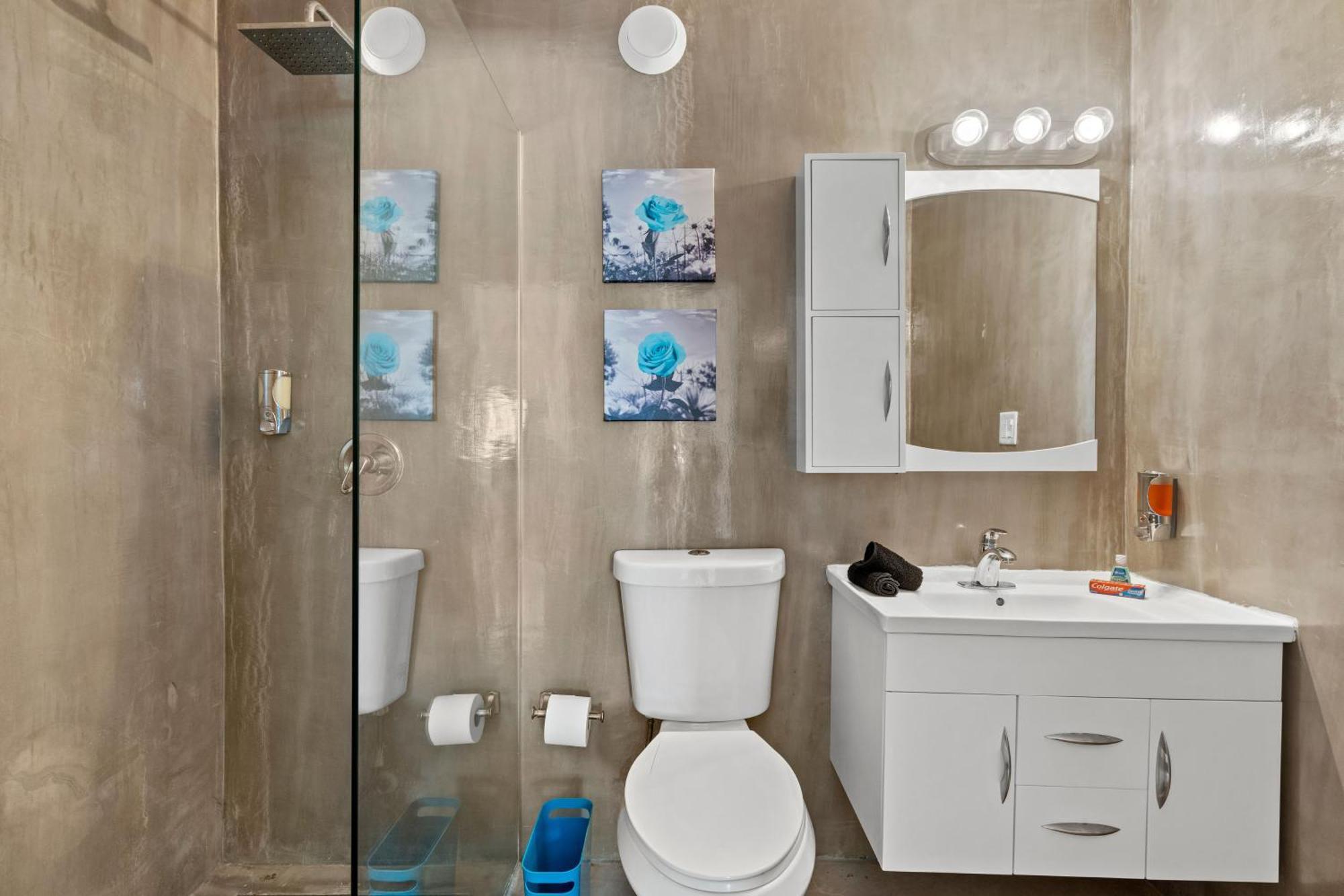 Access Escape With Pool And Tanning Lounges Apartment *