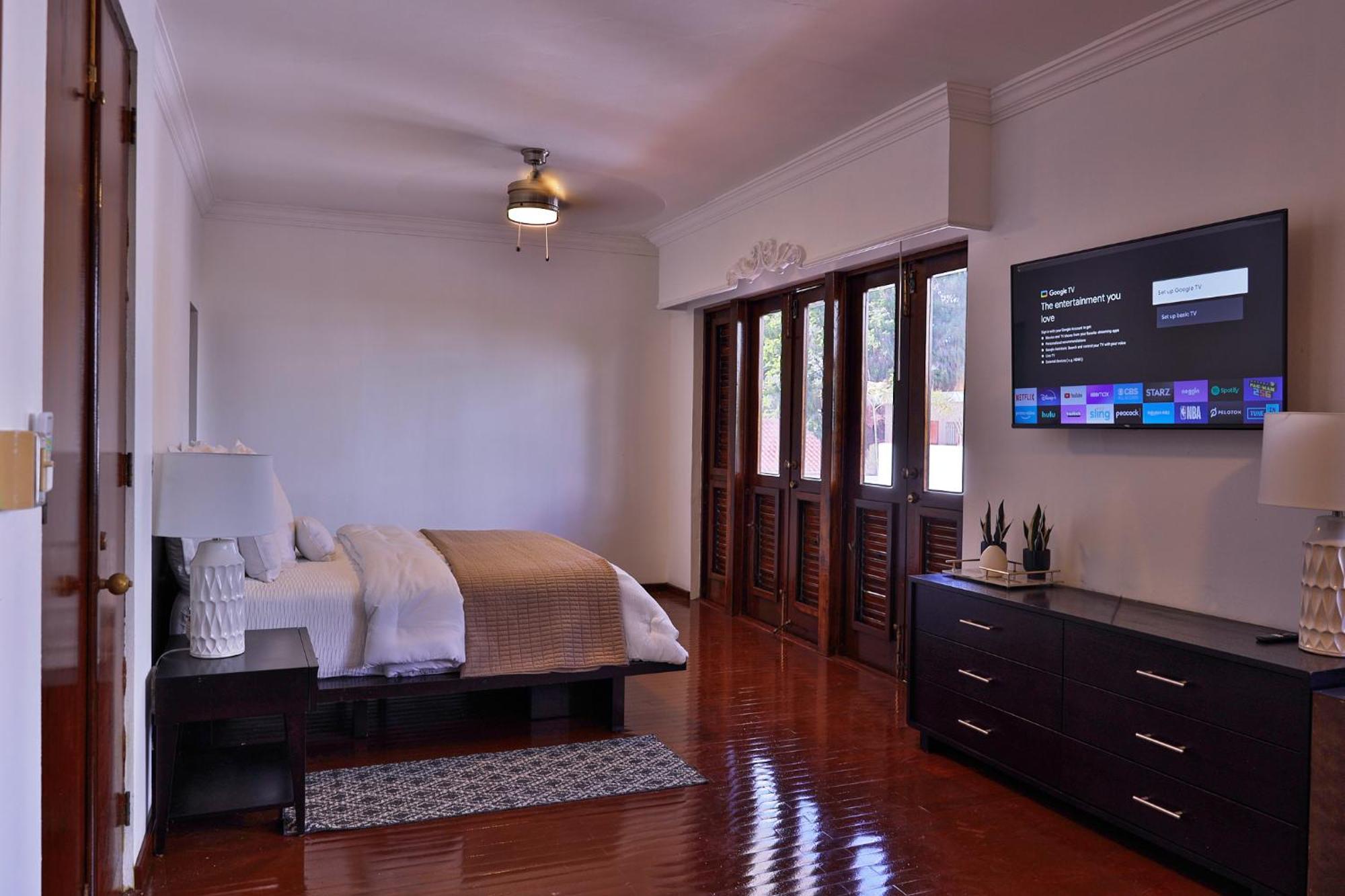 Ola Boutique Hotel