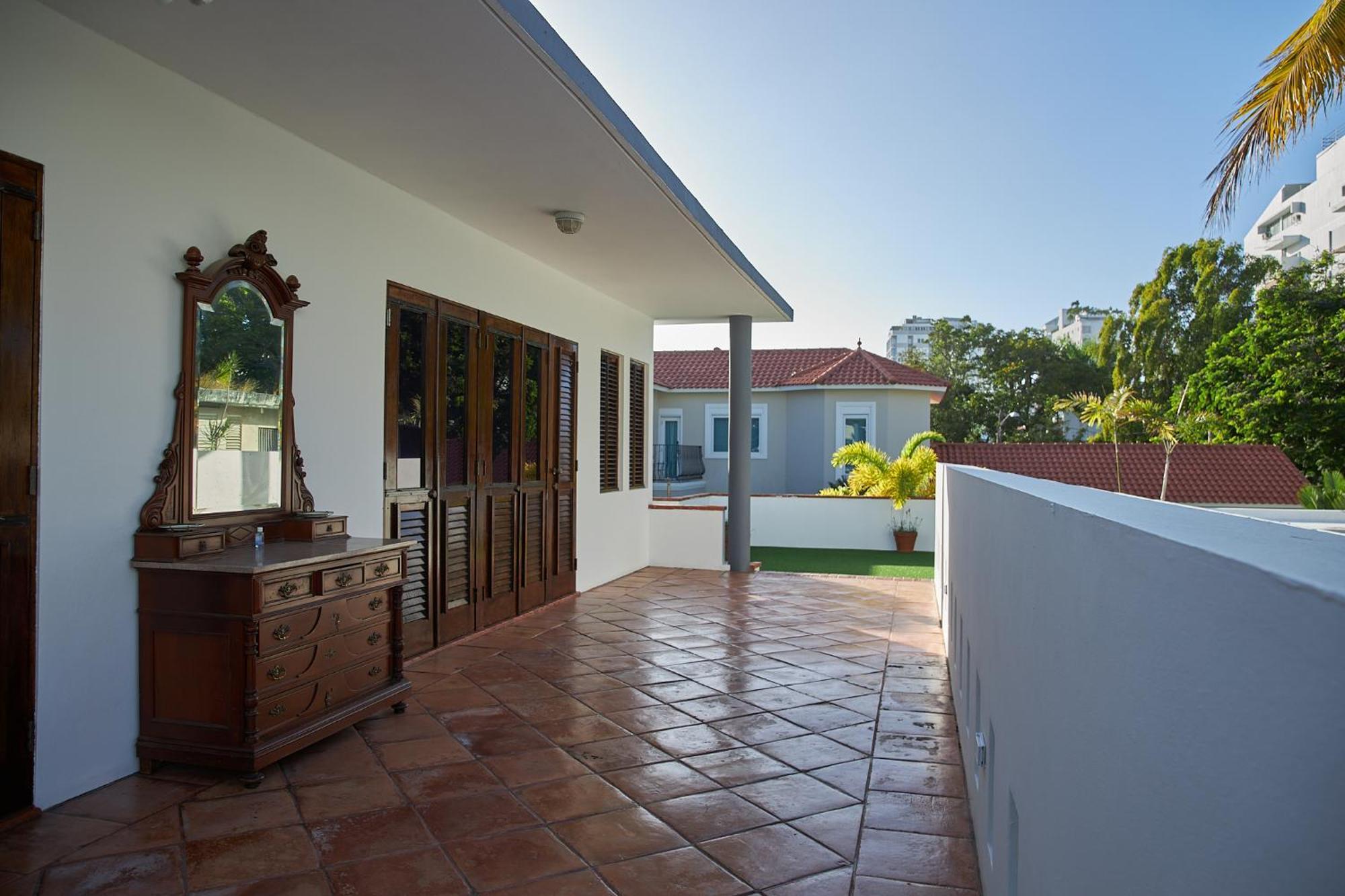 Ola Boutique San Juan