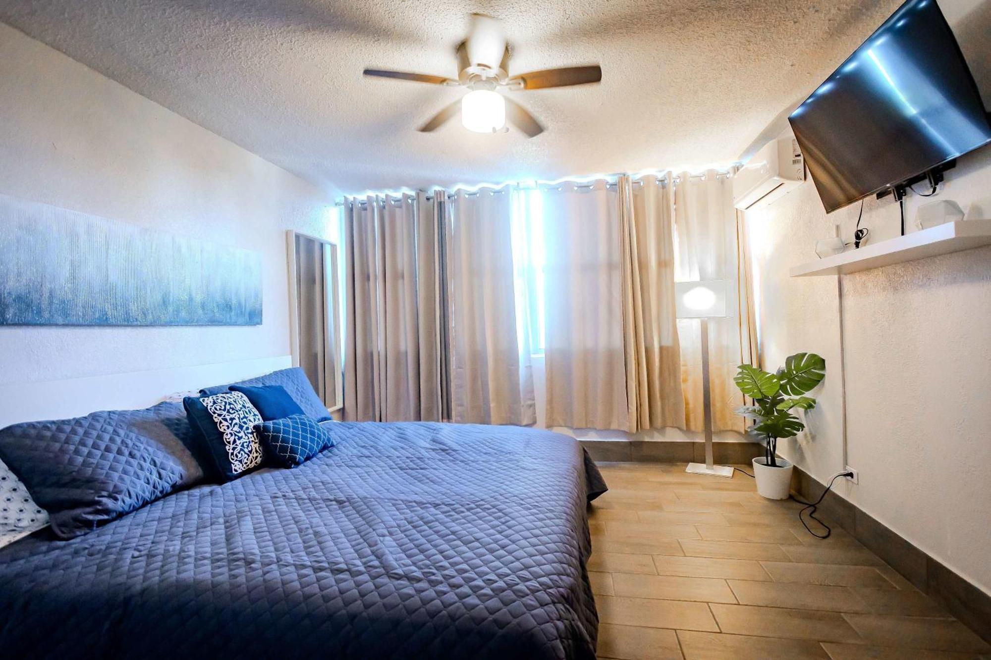 Apartment Sunset Paradise Cozy Beachfront Escape - Isla San Juan