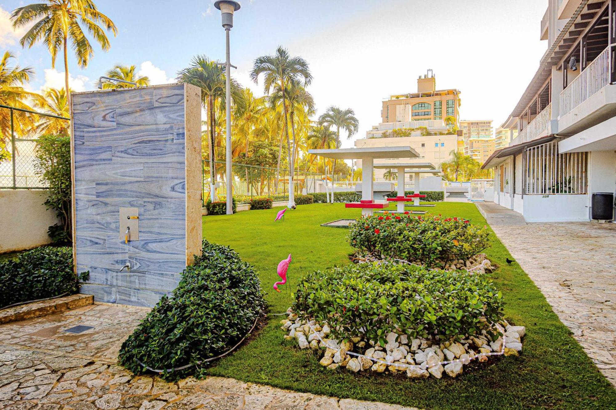 Sunset Paradise Cozy Beachfront Escape - Isla San Juan
