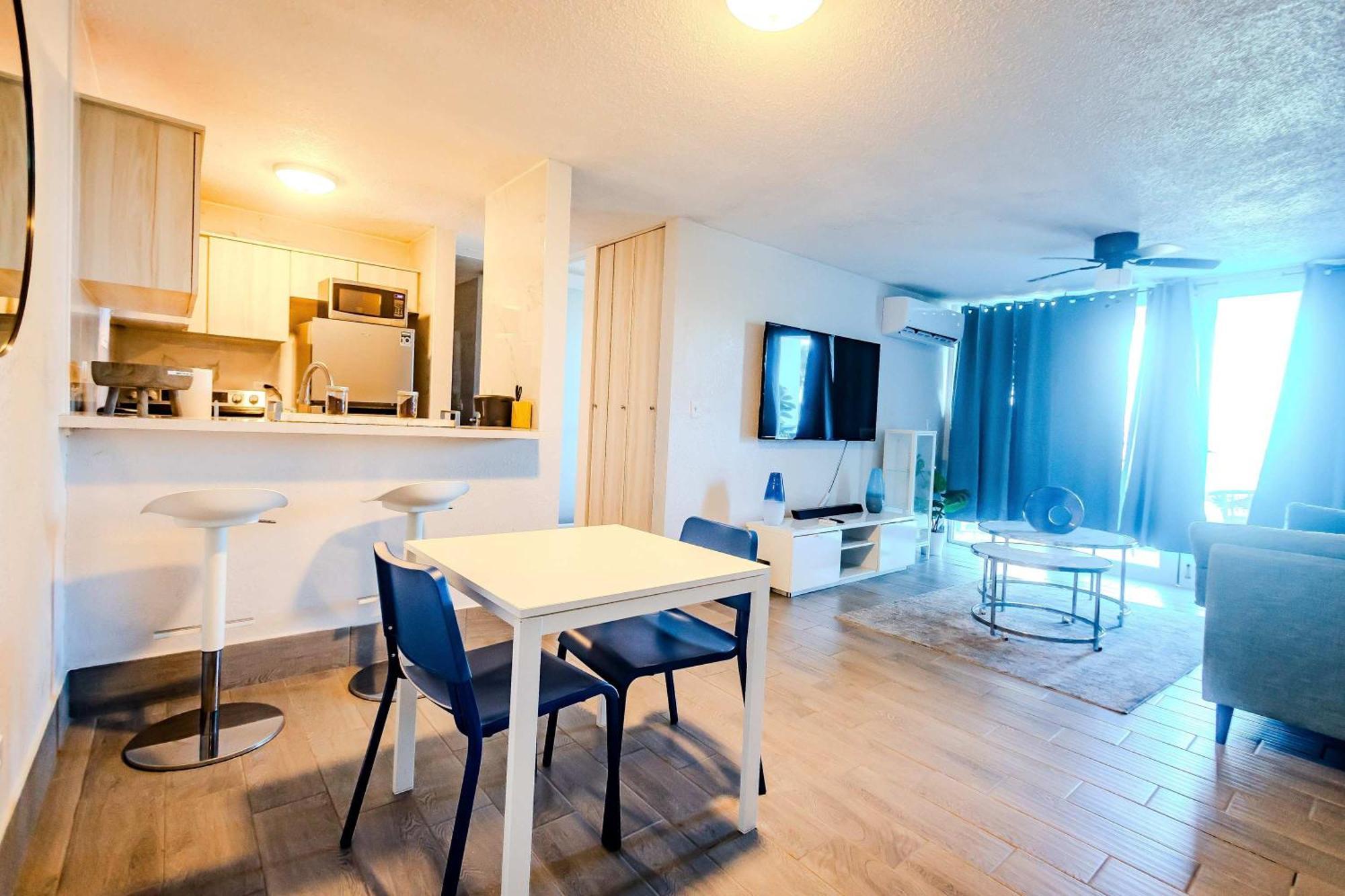Sunset Paradise Cozy Beachfront Escape - Isla * San Juan