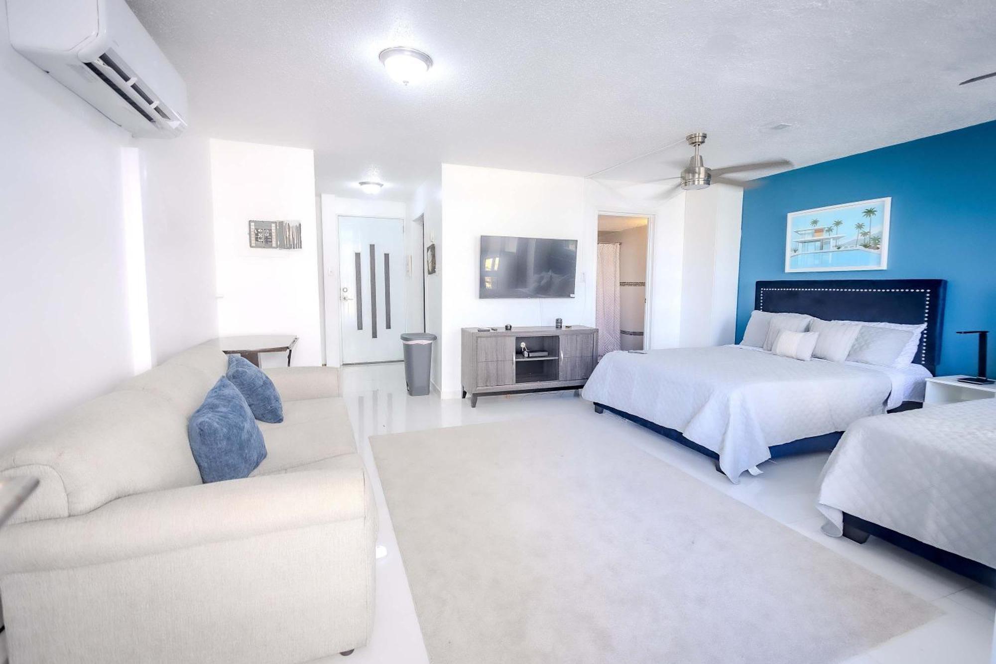 Steps From Foxwoods And Front Bliss- 24hrs Of Food And Fun Apartment San Juan
