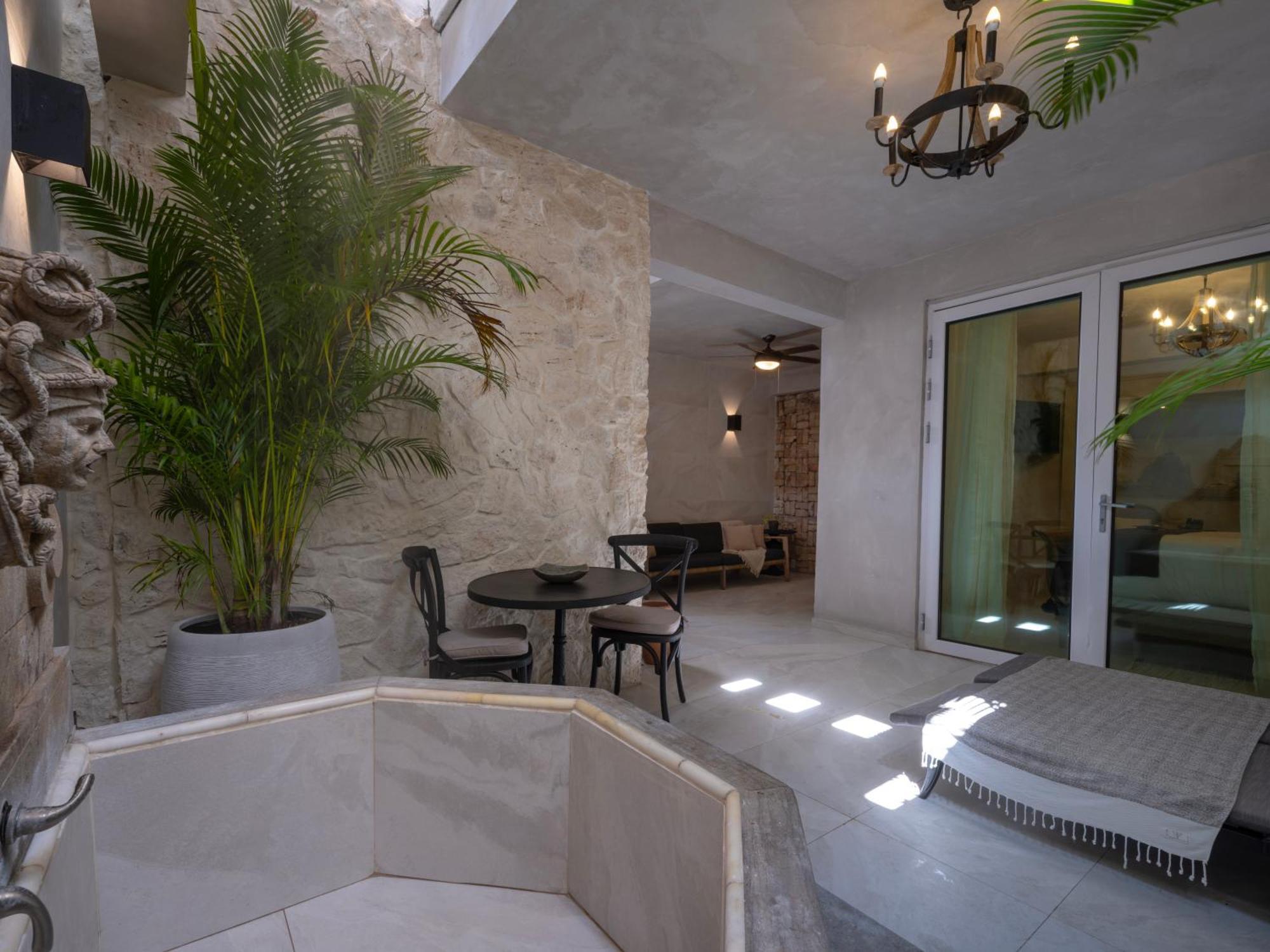 O:live Boutique Hotel, A Small Luxury Of The World (adults Only) 5*