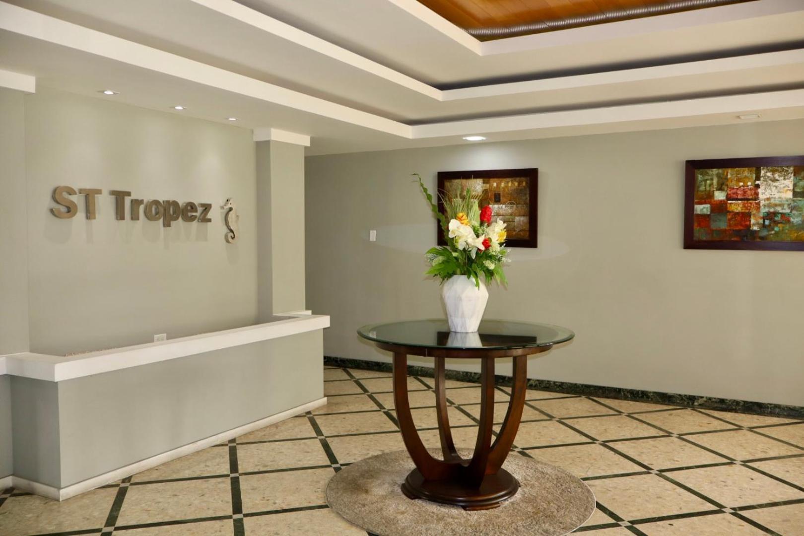 Downtown Isla Luxe With Pool Apartment *