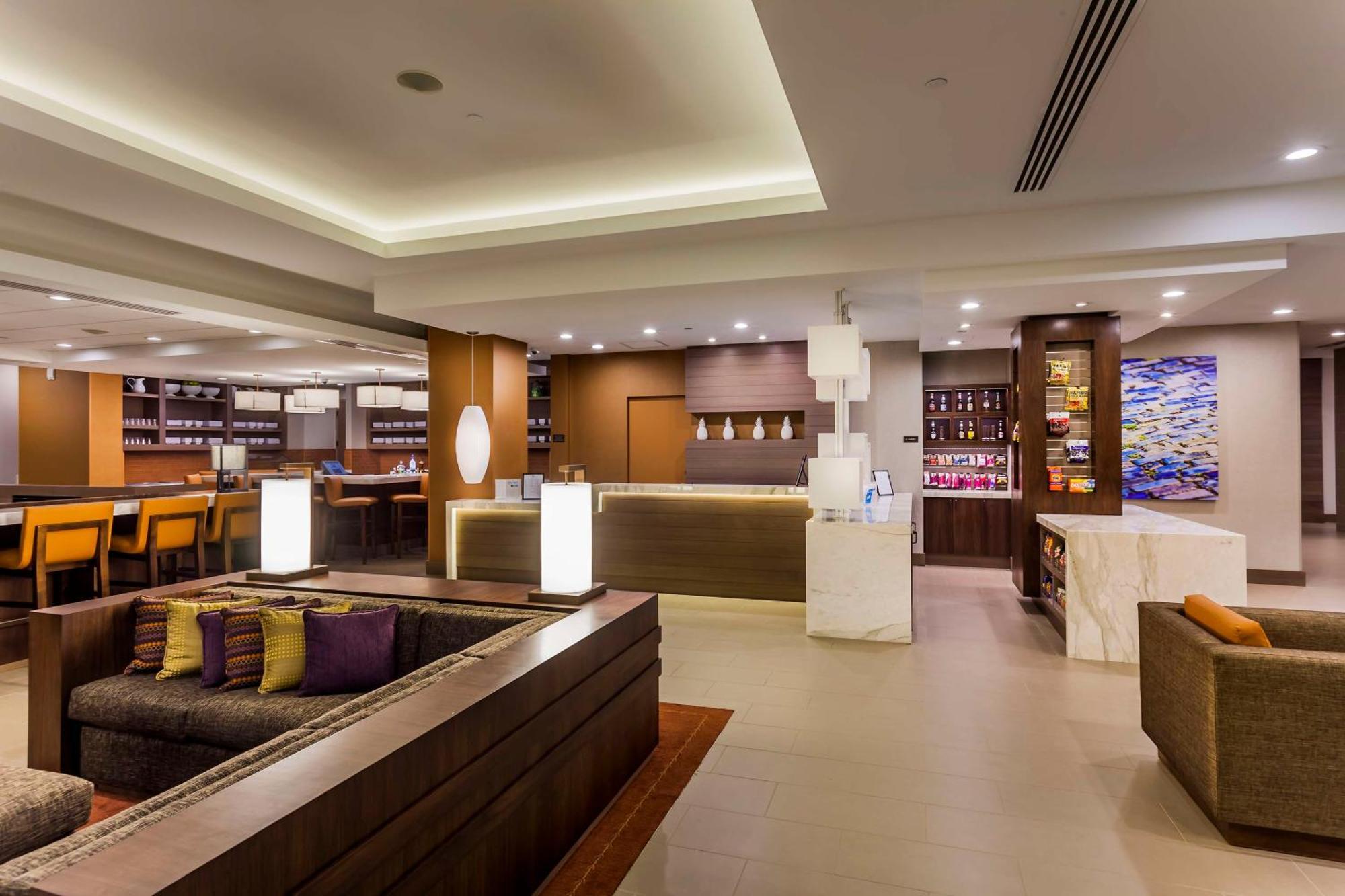 Hyatt House Hotel 3*