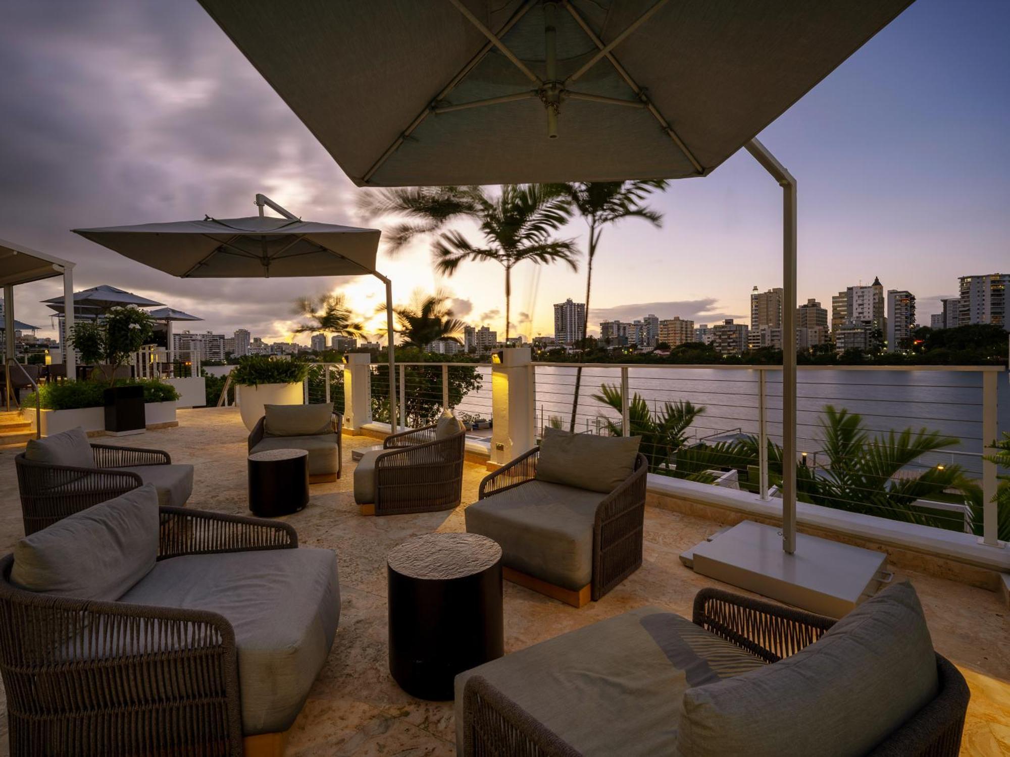 Hilton Garden Condado Hotel 4*