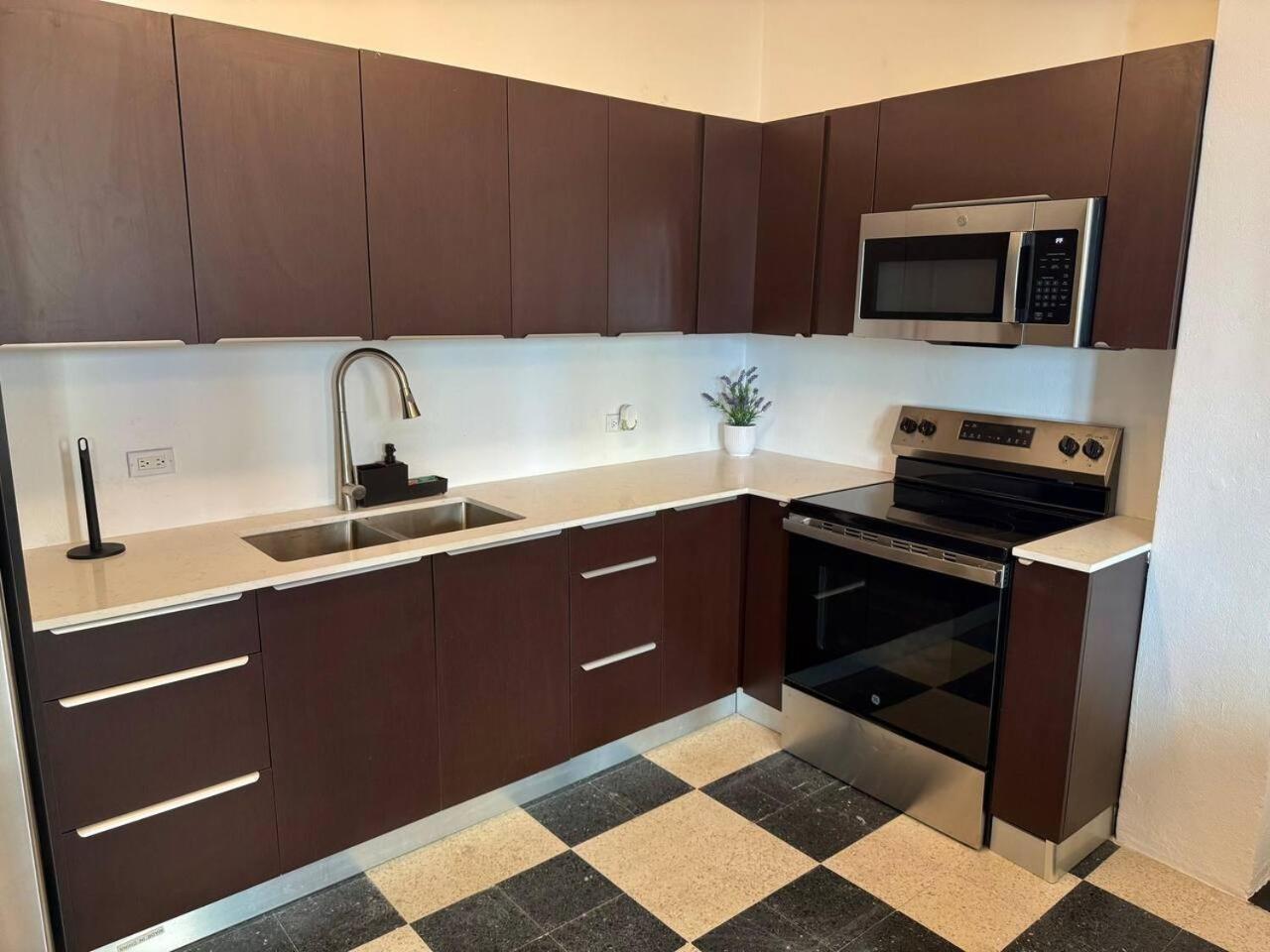 Apartment Colonial Charm With Balcony Walk To El Morro & Dining