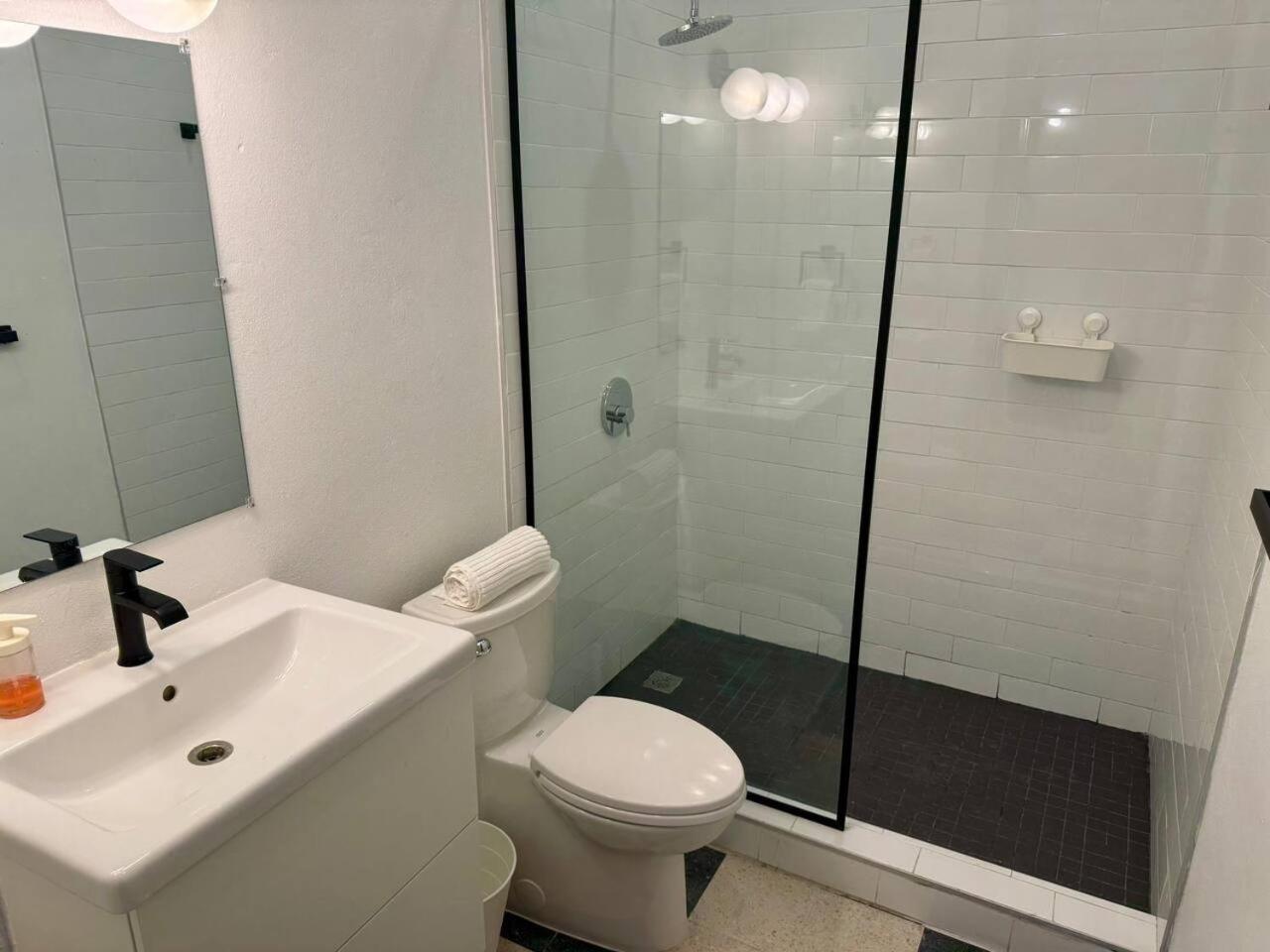 Colonial Charm With Balcony Walk To El Morro & Dining San Juan