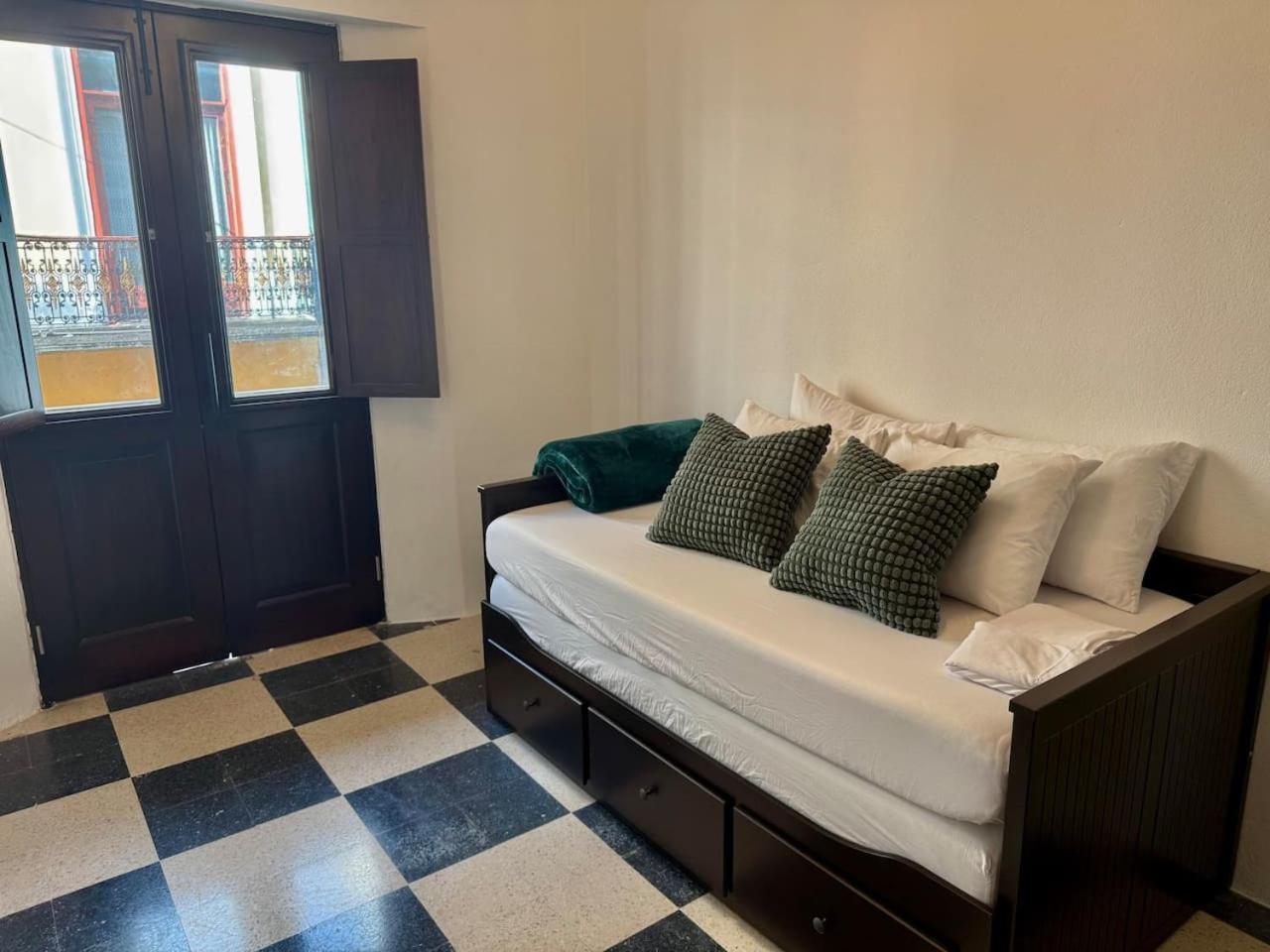 Apartment Colonial Charm With Balcony Walk To El Morro & Dining