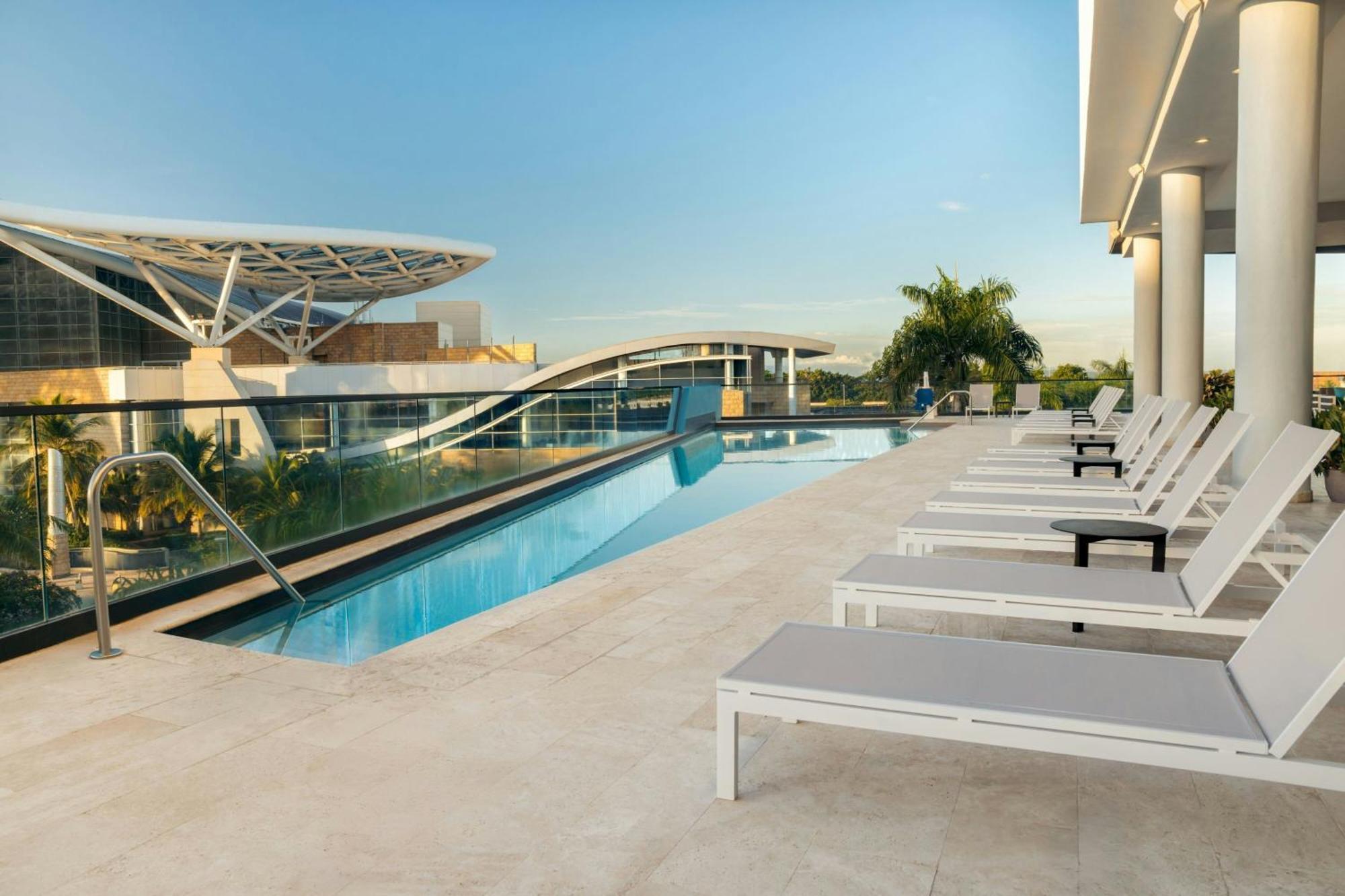 Hotel Aloft 3*