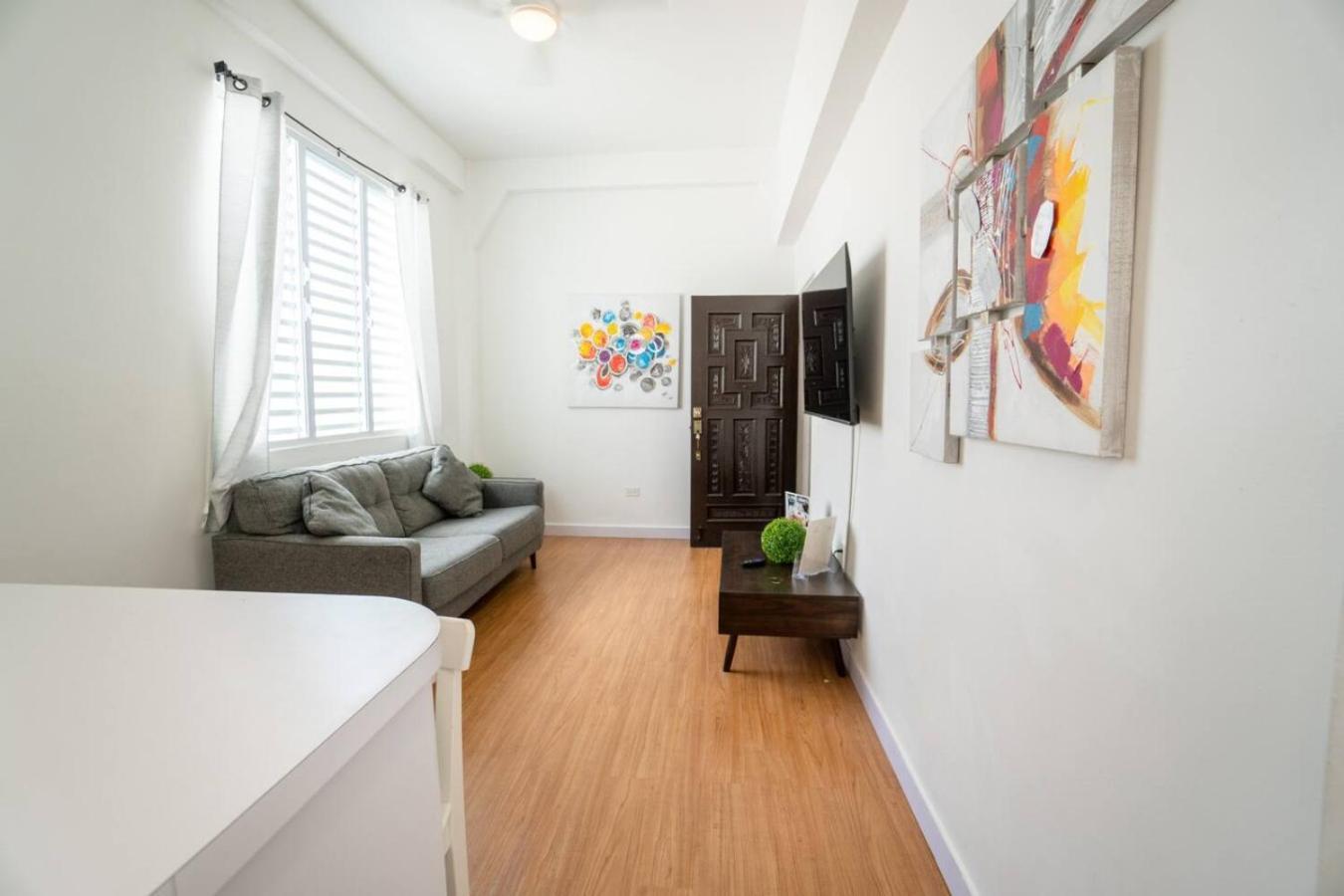 Modern 2-br Apt. In Historic Old Apartment San Juan