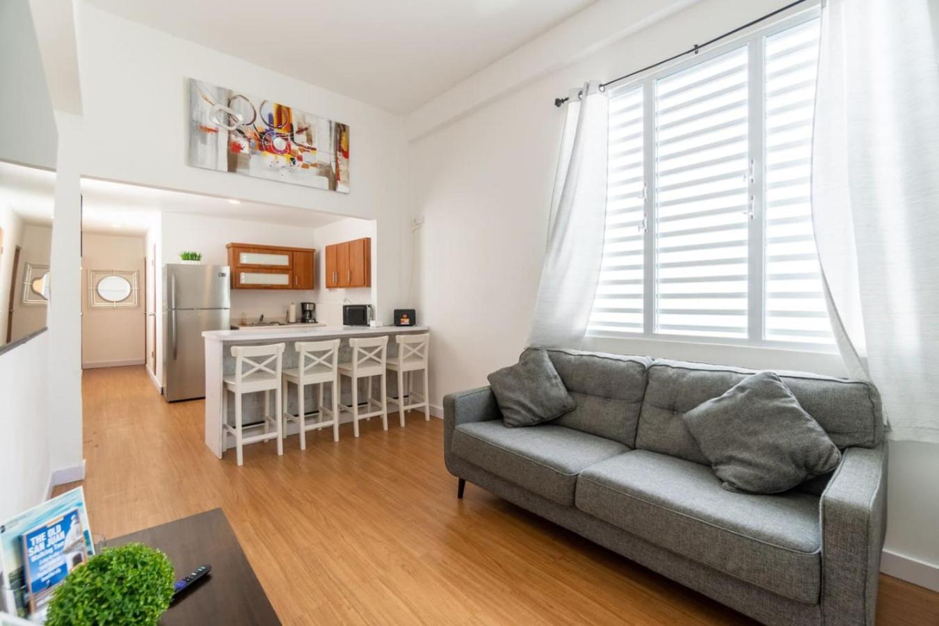 Modern 2-br Apt. In Historic Old Apartment San Juan