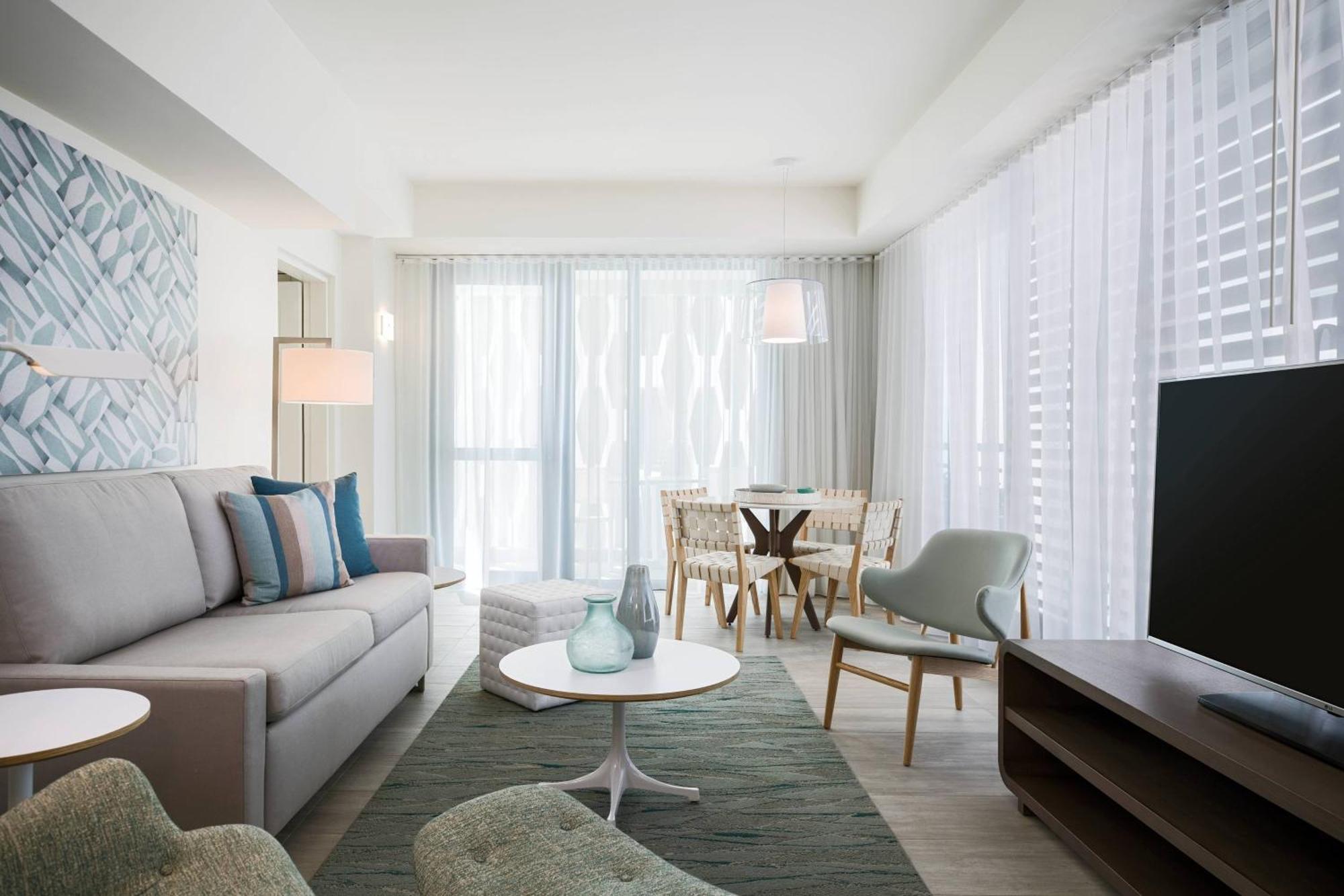 La Concha Renaissance 4*