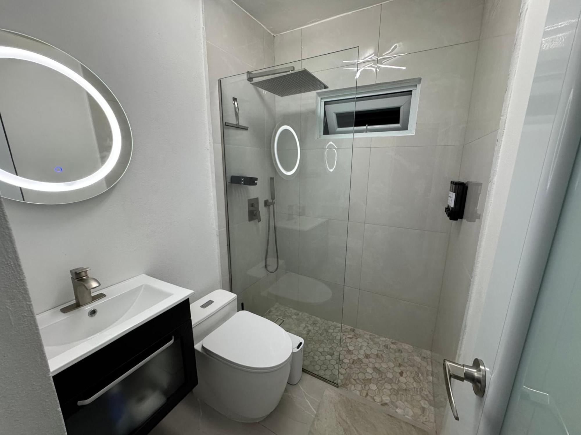 Private Villa, San Juan, Front To Airport, Beach, Place Villa *