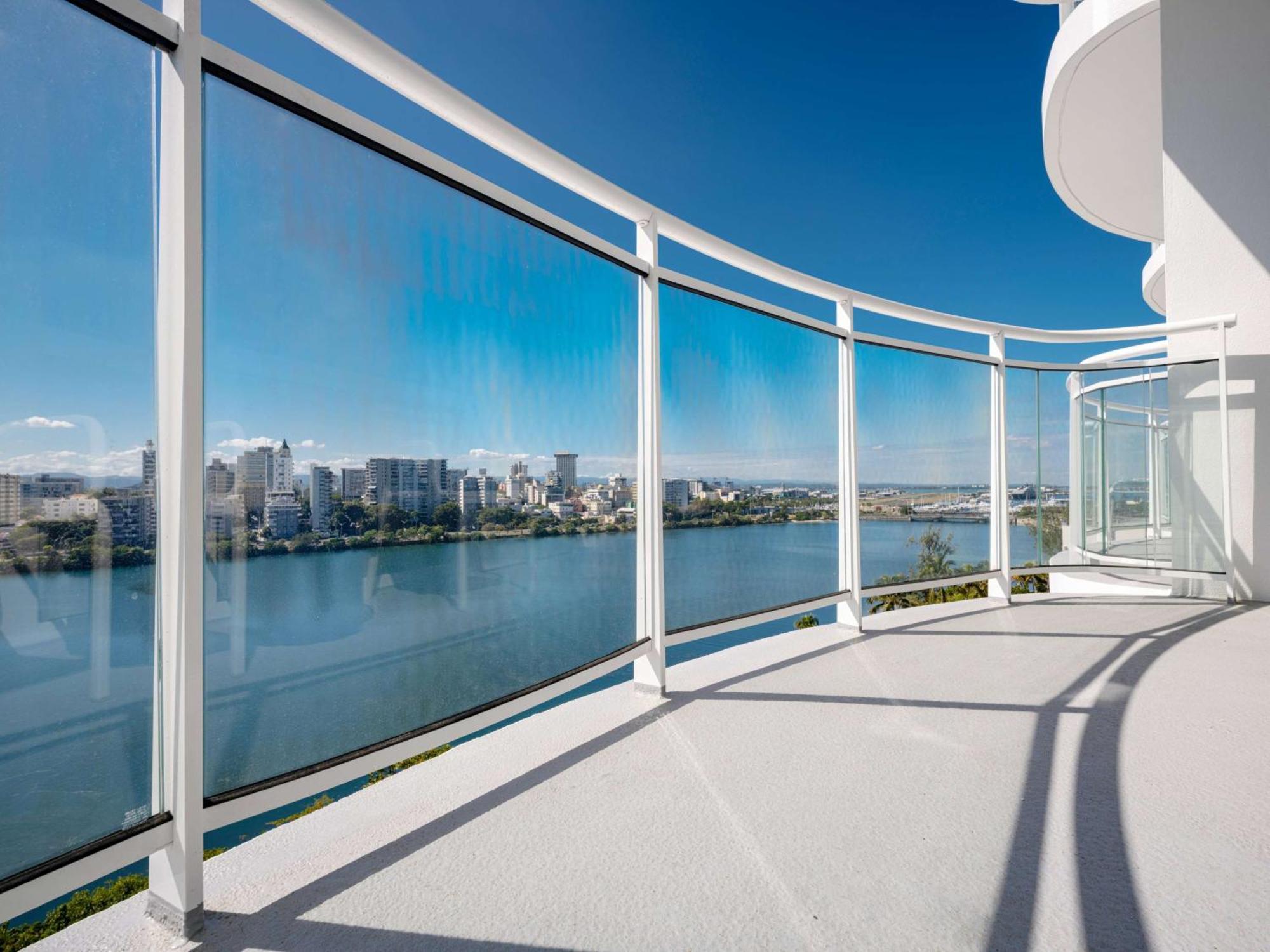 Hotel Hilton Garden Condado 4*