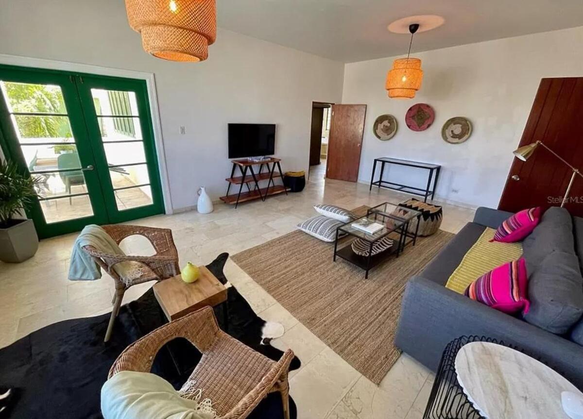 Casa Blanca 2nd Floor Apt Near The Beach San Juan