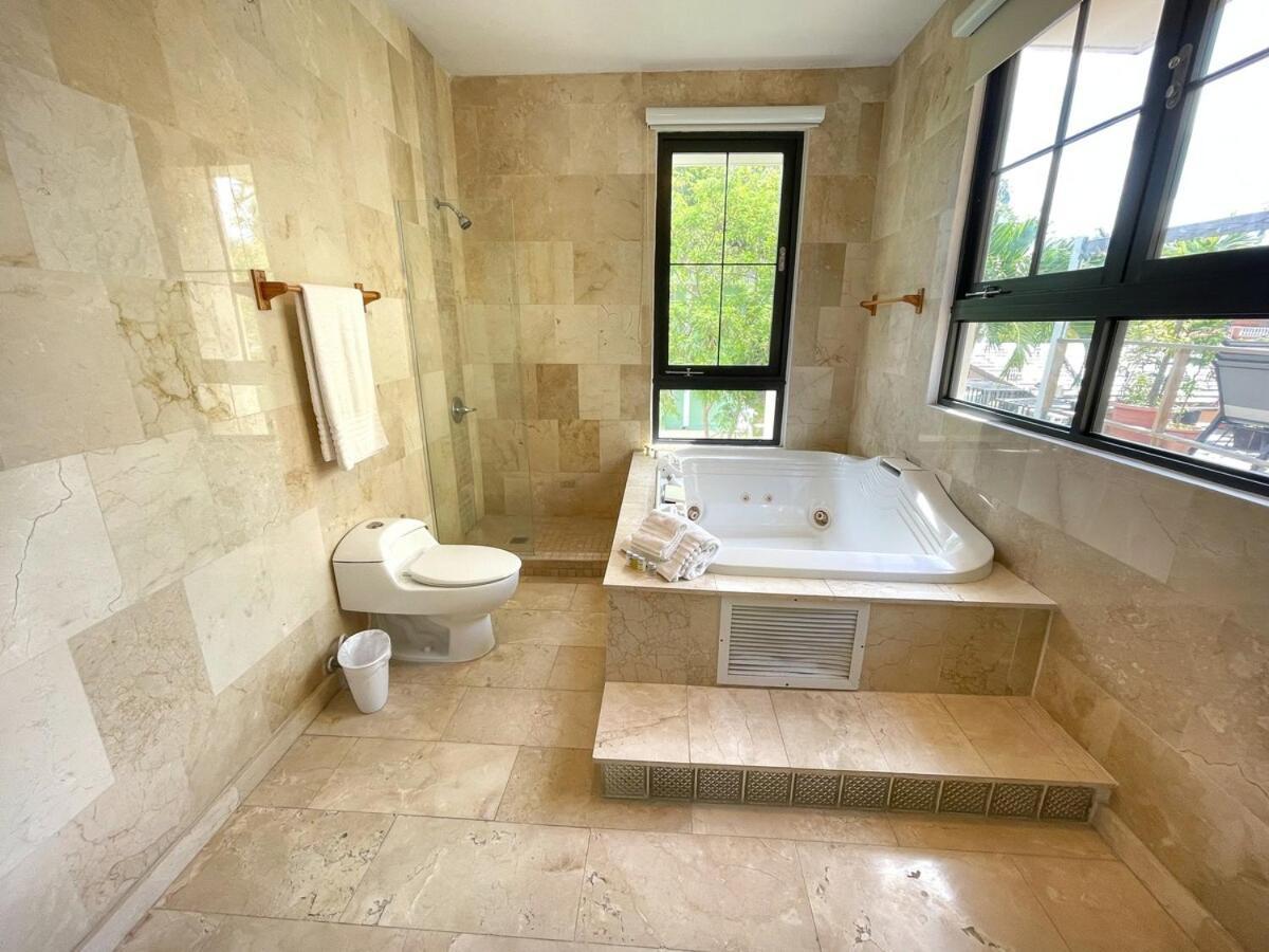 Casa Blanca 2nd Floor Apt Near The Beach Apartment San Juan