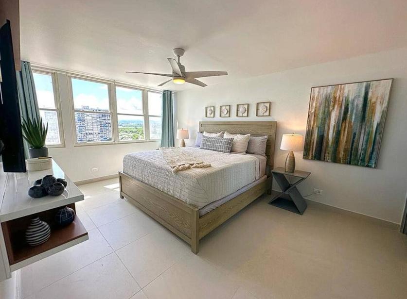 Fully Remodeled 3-bedroom 2 Full Baths ! On Whtsapp ! Check The Number From The Photos! !