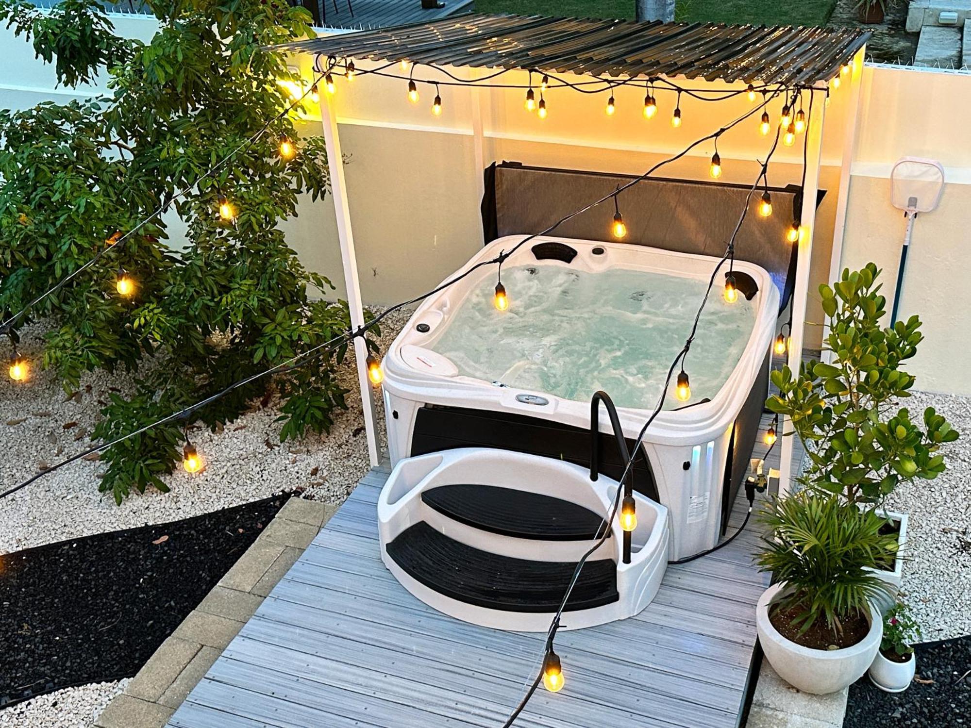 Condado Laguna I 6 Bed 3 Bath Jacuzzi San Juan