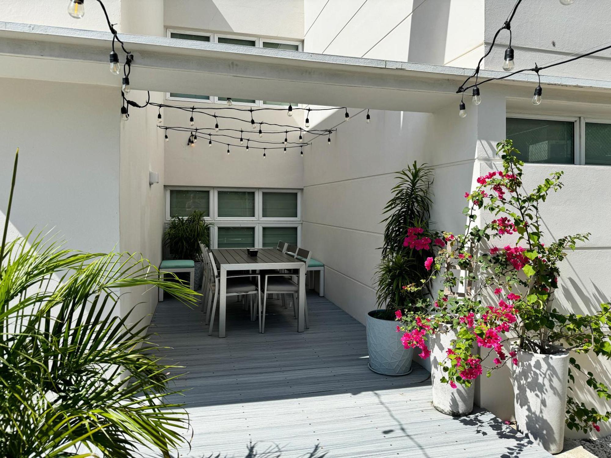 Condado Laguna I 6 Bed 3 Bath Jacuzzi Villa *