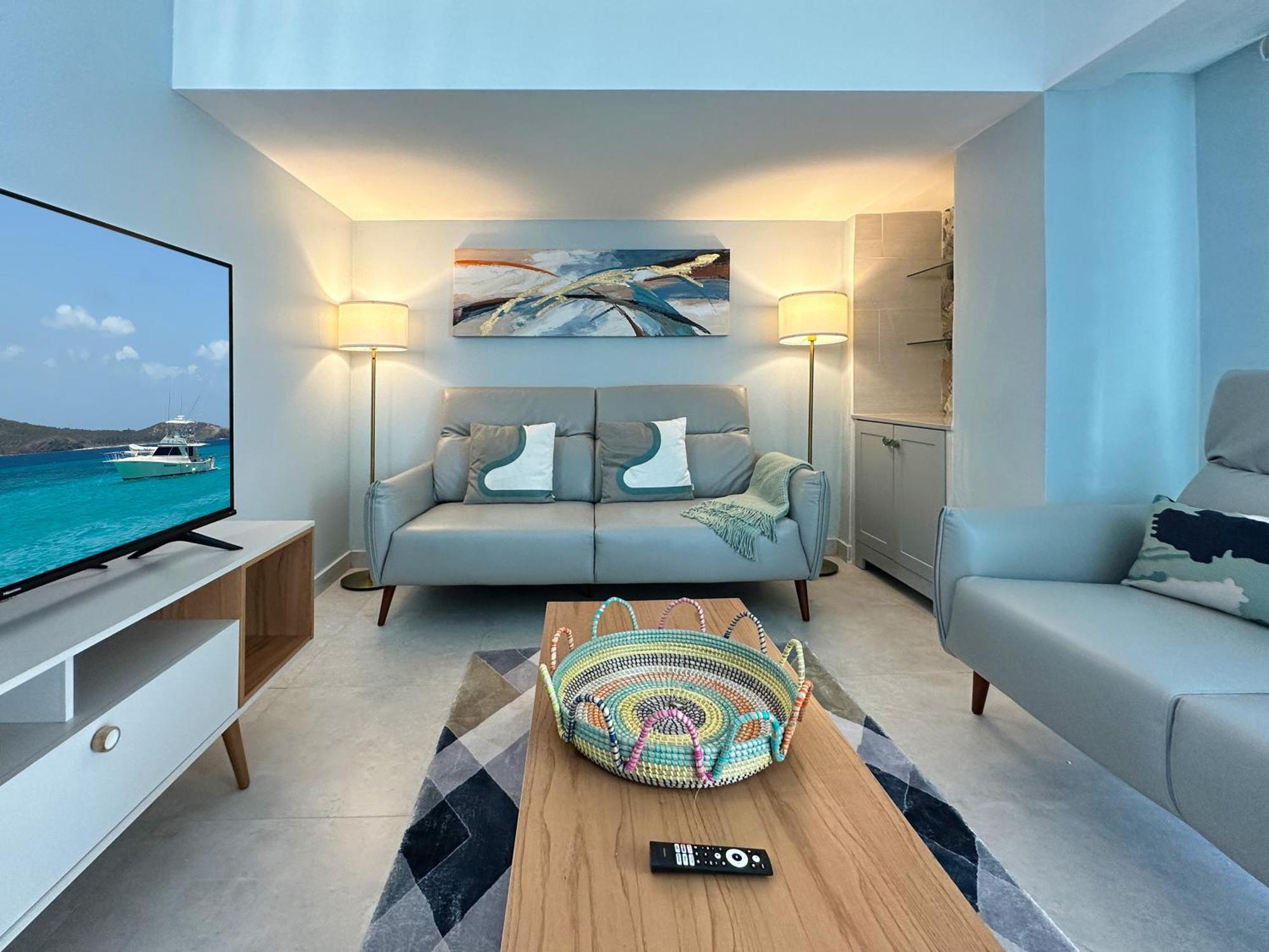 Condado Laguna I 6 Bed 3 Bath Jacuzzi Villa *