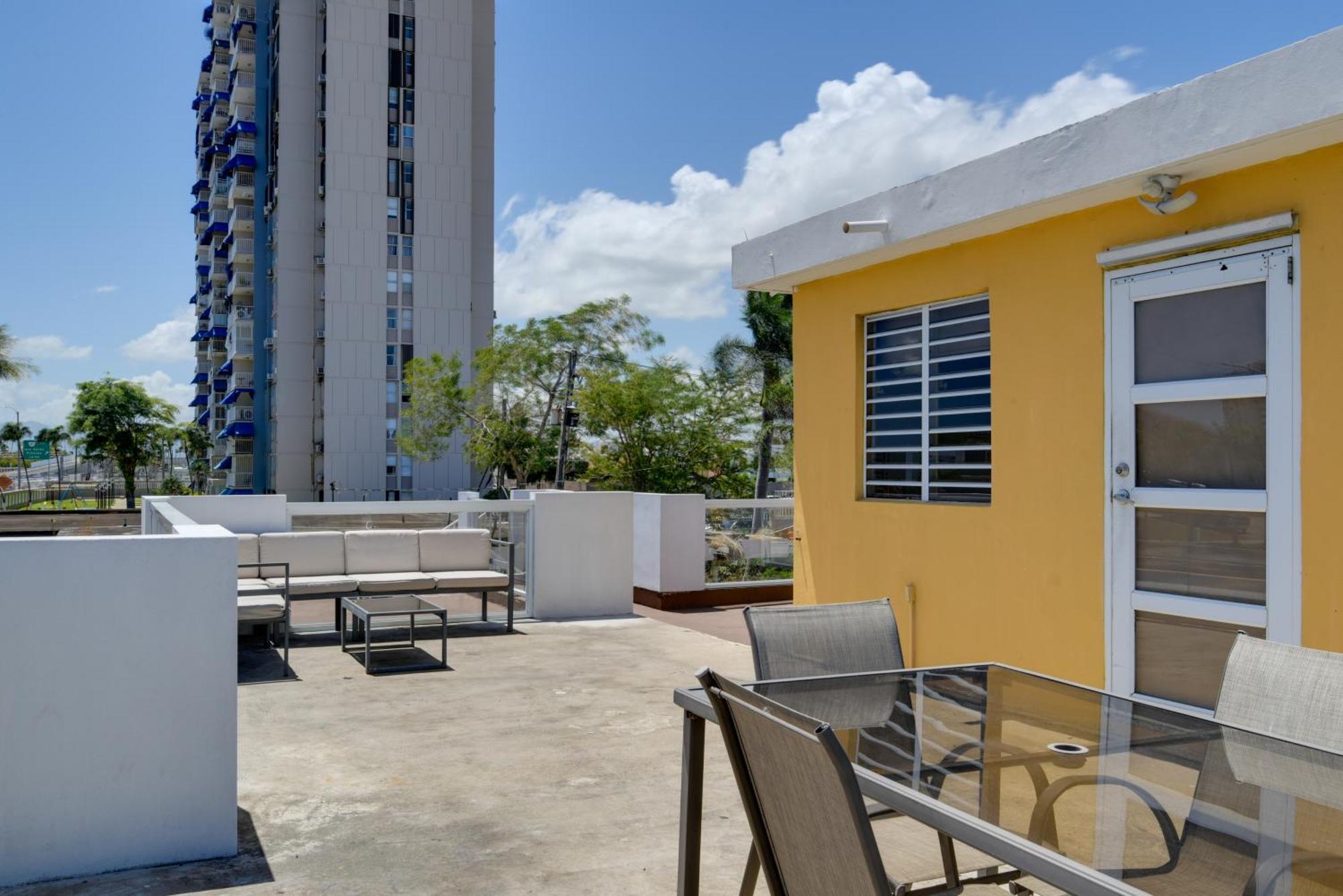 Holiday home House Near With Private Pool And Deck! *
