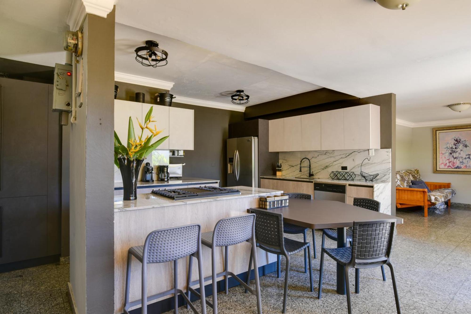 House Near With Private Pool And Deck! San Juan
