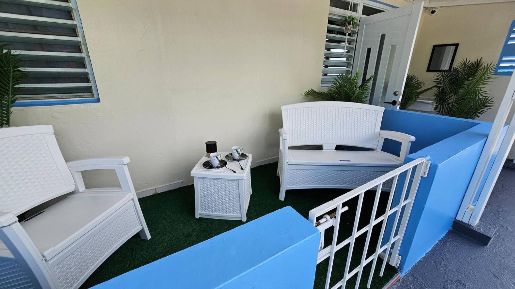 Terrace With Jacuzzi Modern 2 San Juan