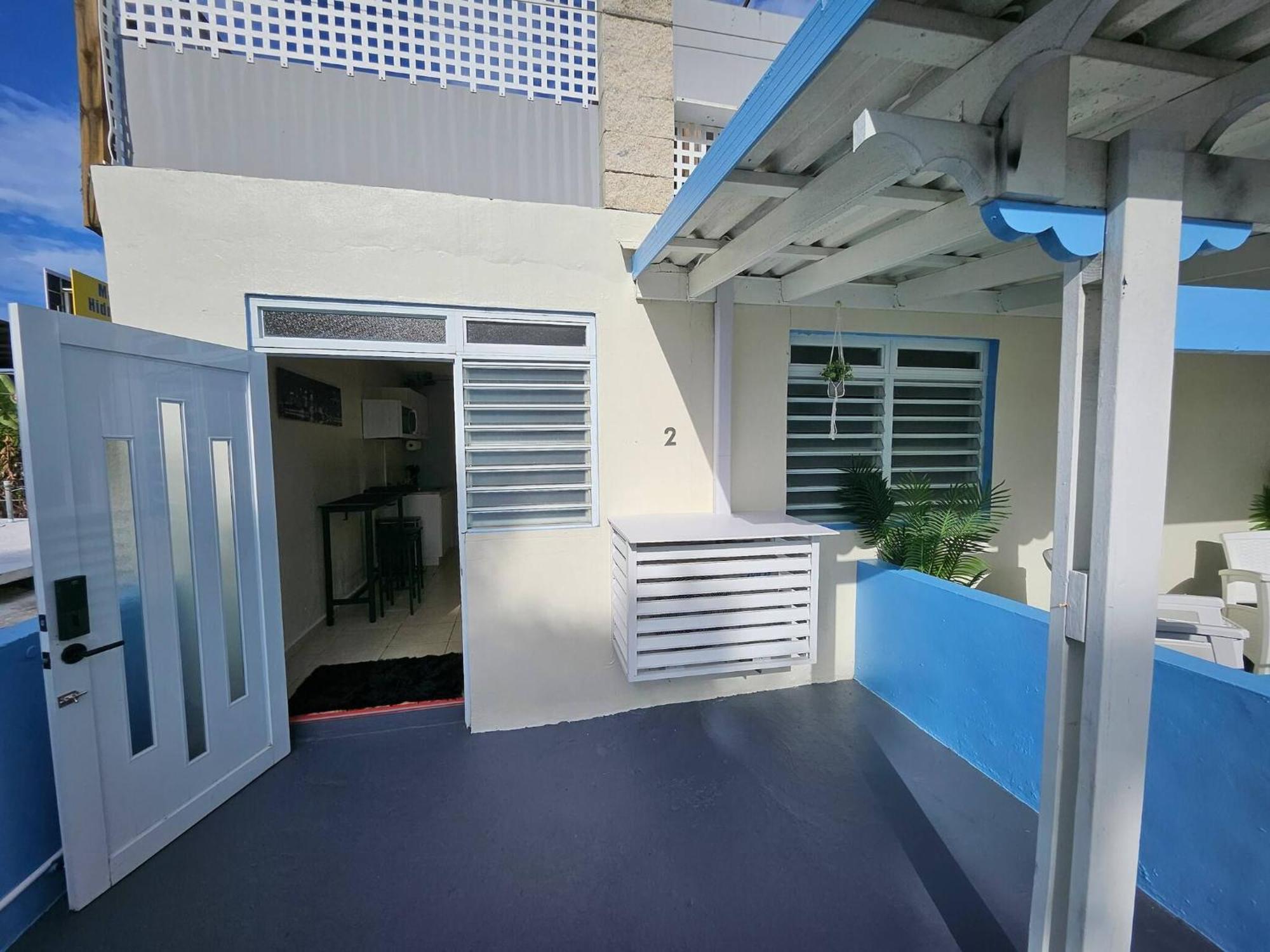 Terrace With Jacuzzi Modern 2 Apartment