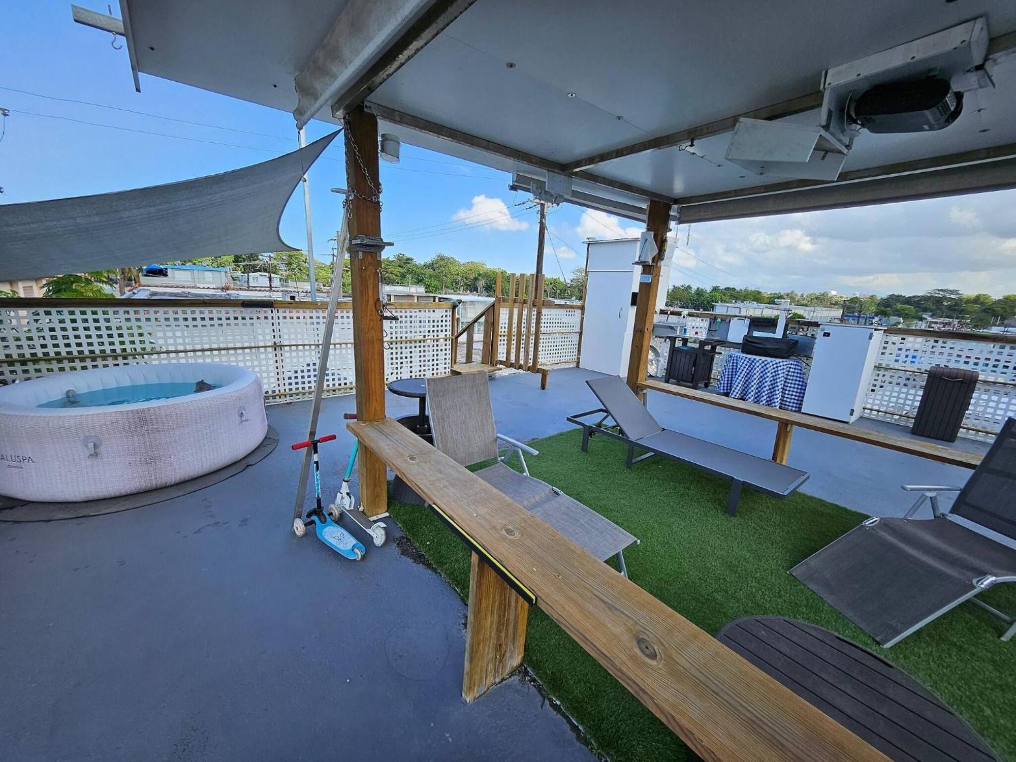 Terrace With Jacuzzi Modern 2 San Juan