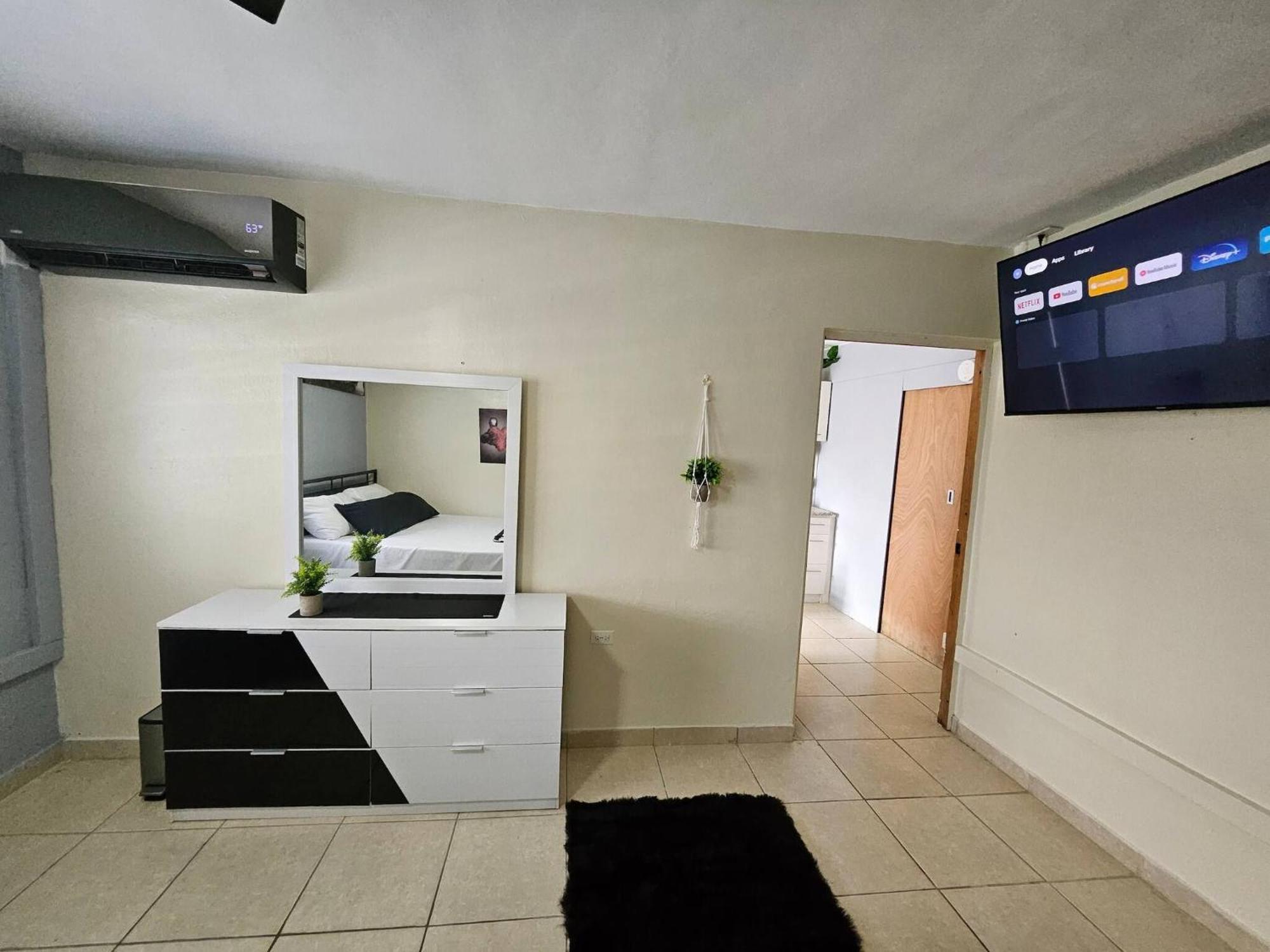 Apartment Terrace With Jacuzzi Modern 2 *