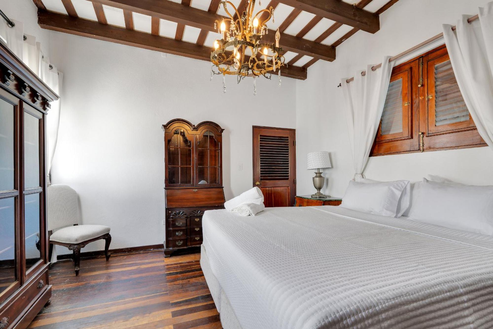 Spacious In The Heart Of Apartment
