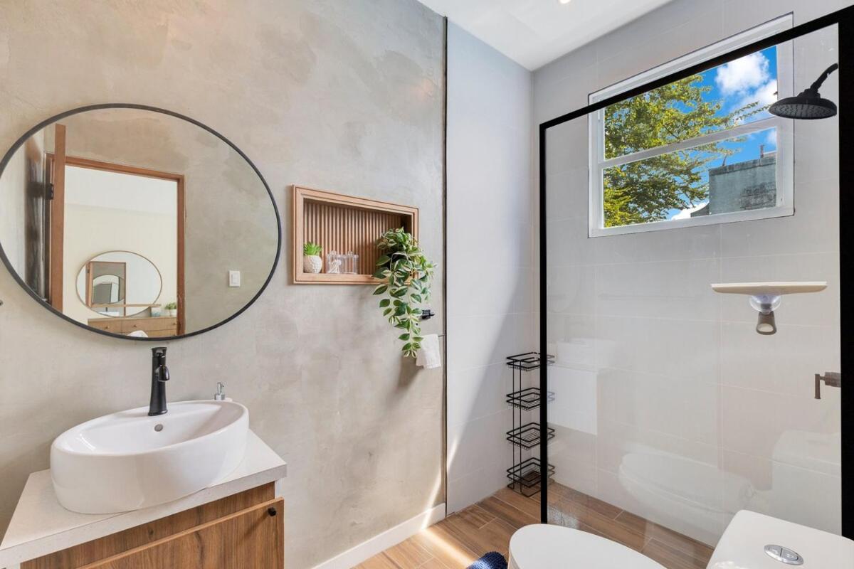 Apartment New! Modern 3Br Near Beach & Nightlife