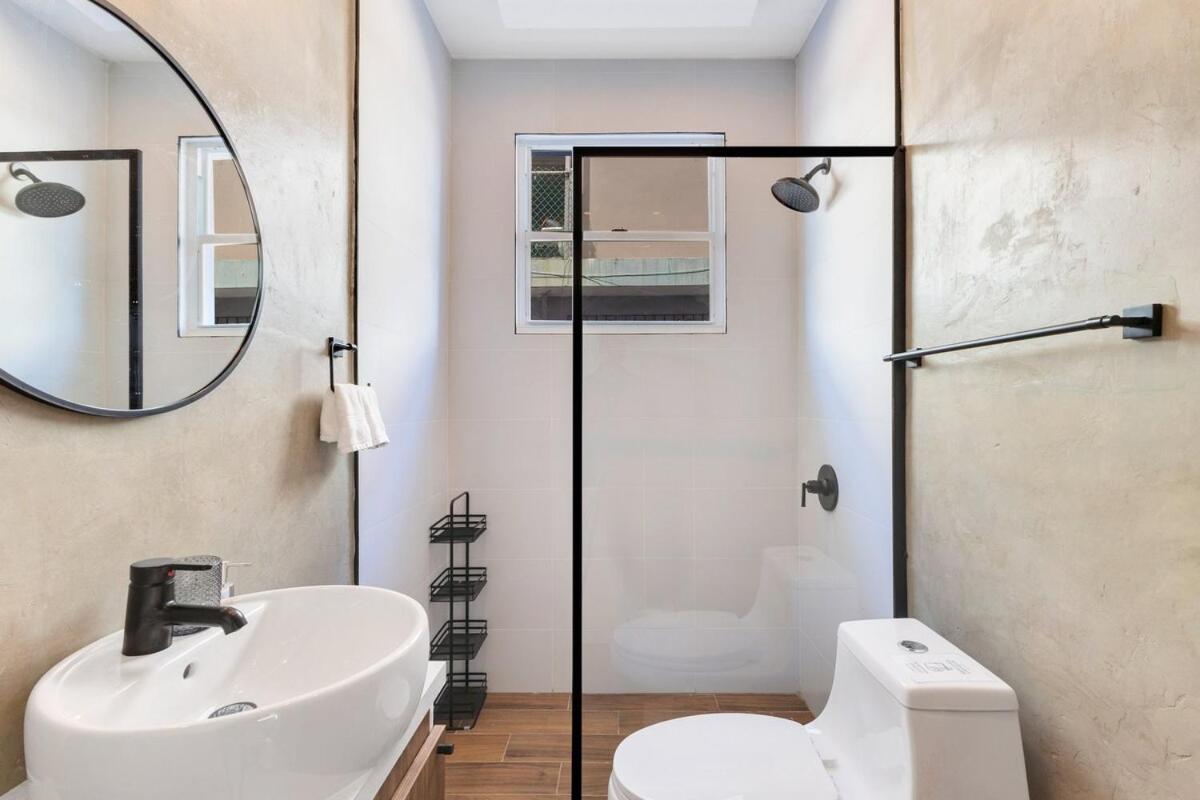 Apartment New! Modern 3Br Near Beach & Nightlife *