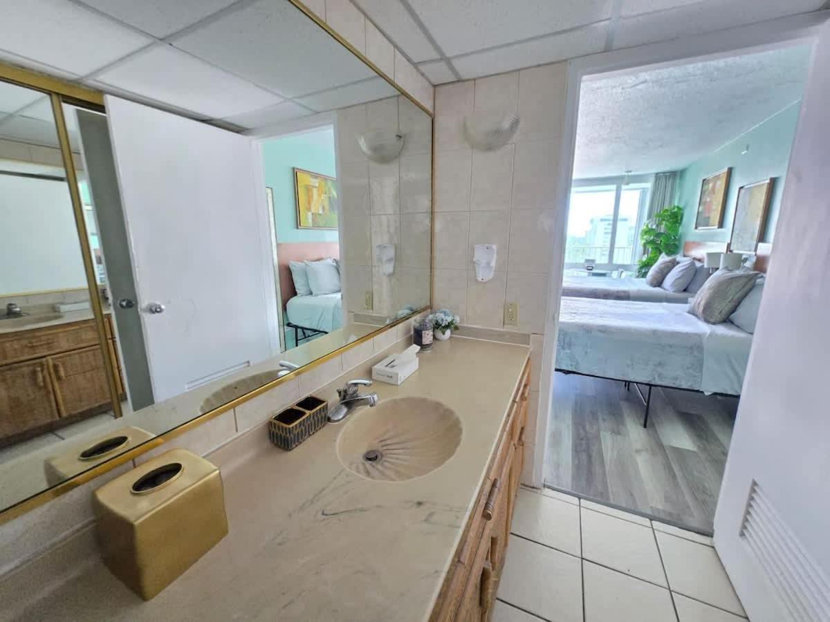 Steps From The - Dining & Nightlife Nearby * San Juan