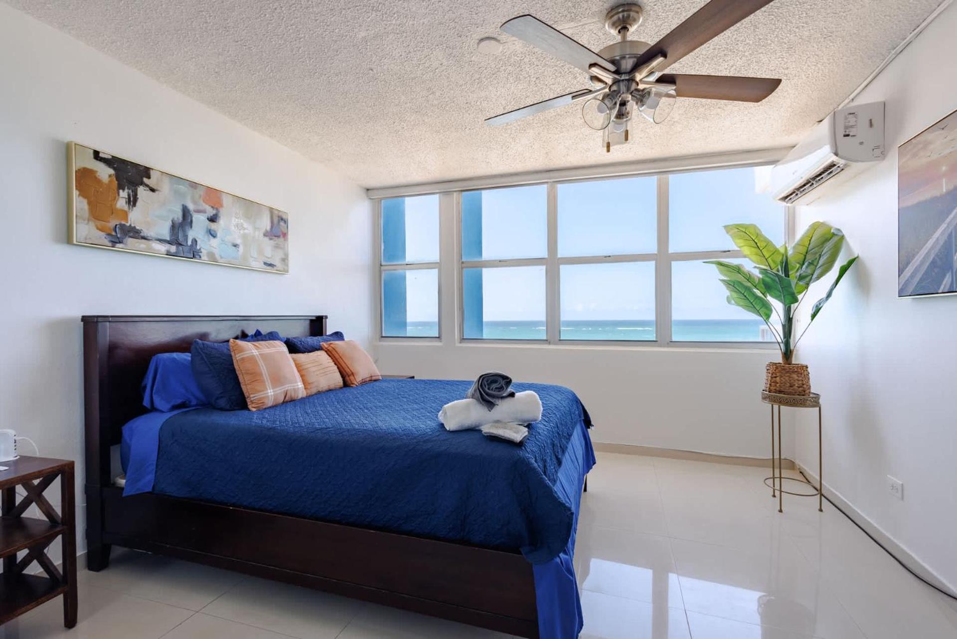 Steps From Foxwoods Casino- Beachfront With Pools