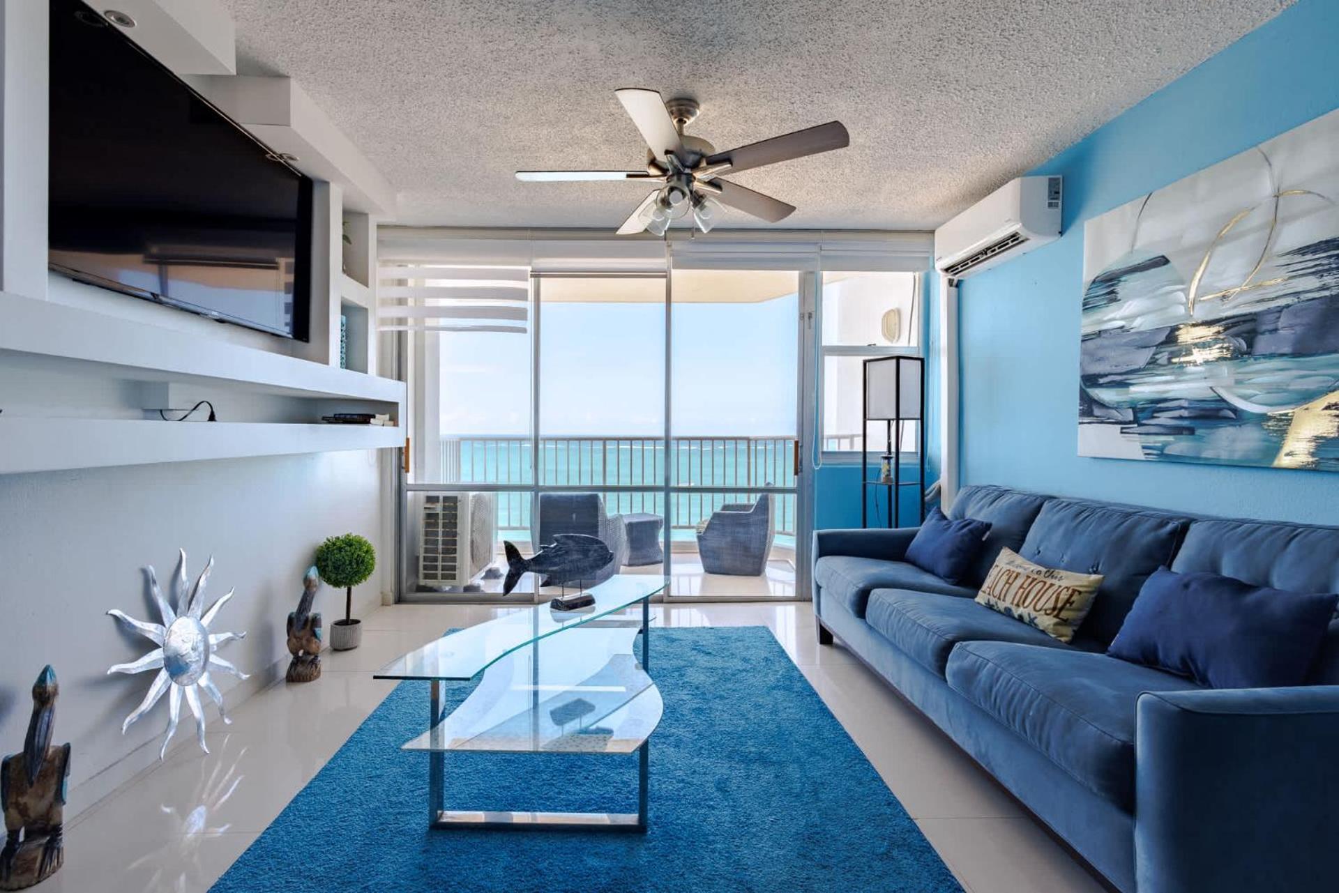 Apartment Steps From Foxwoods Casino- Beachfront With Pools