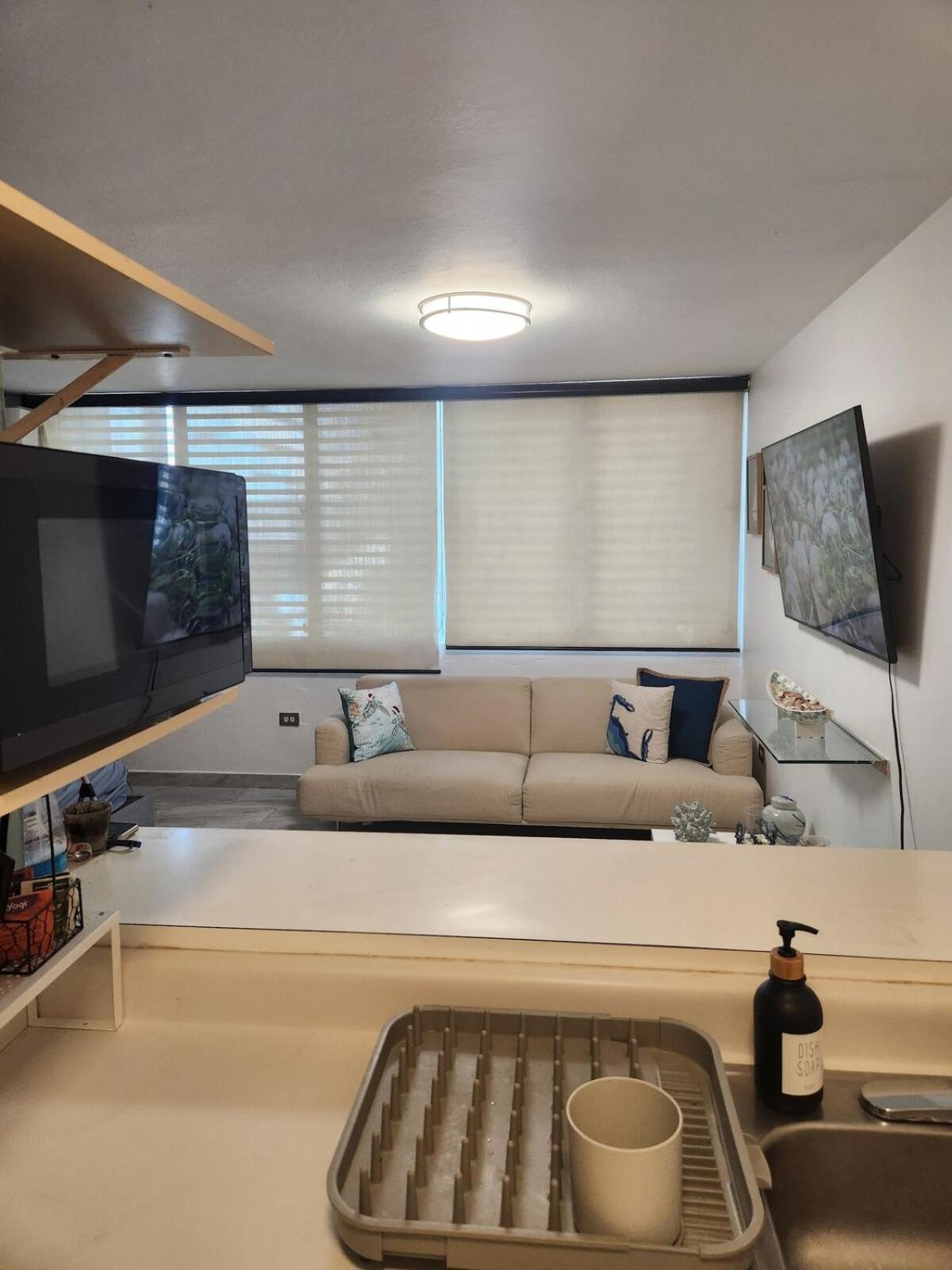 Walking Distance In Miramar Apartment *